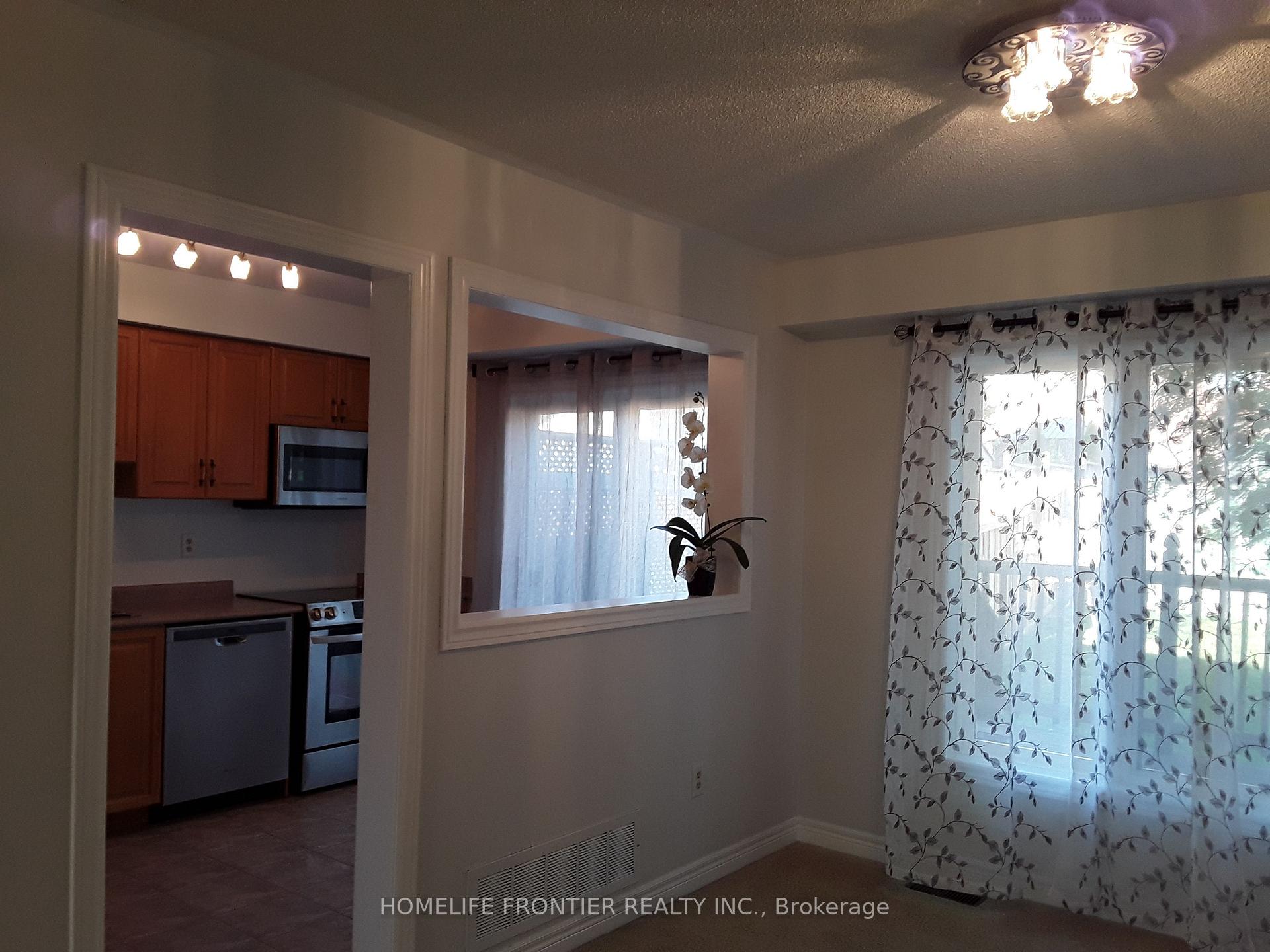 Photo 4 of 311 Esther Drive, Barrie, Painswick South — HOMEH