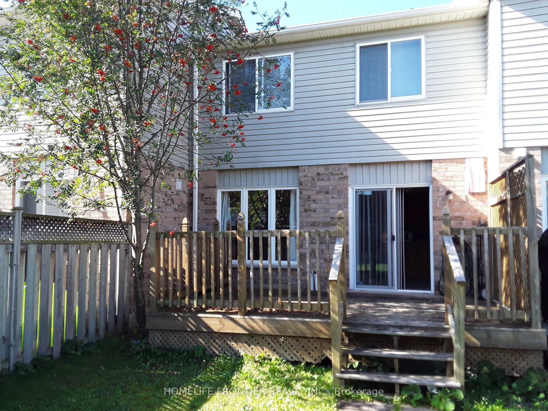 Photo 13 of 311 Esther Drive, Barrie, Painswick South — HOMEH