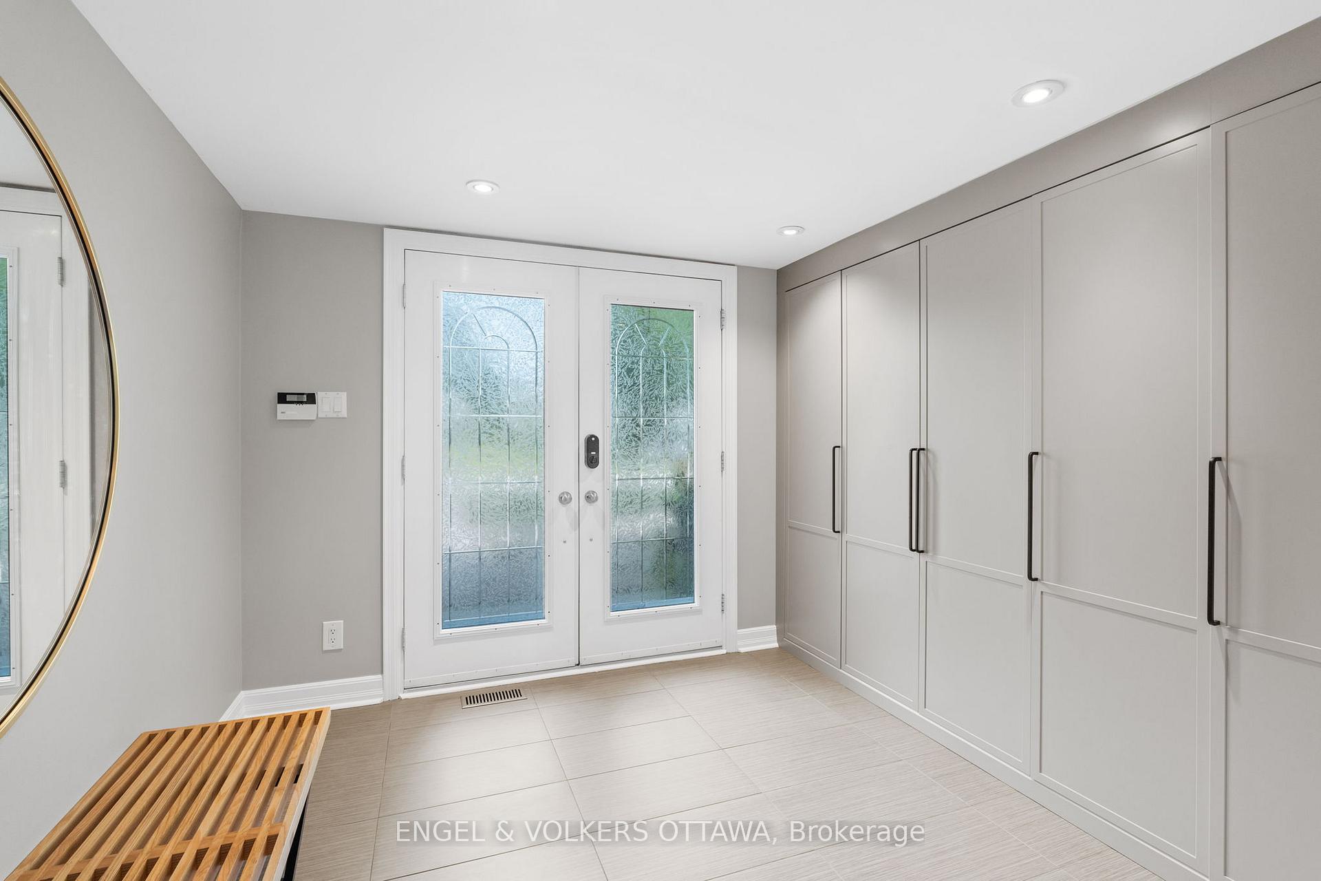 Photo 2 of 1138 Cameo Drive, Ottawa, Copeland Park — HOMEH