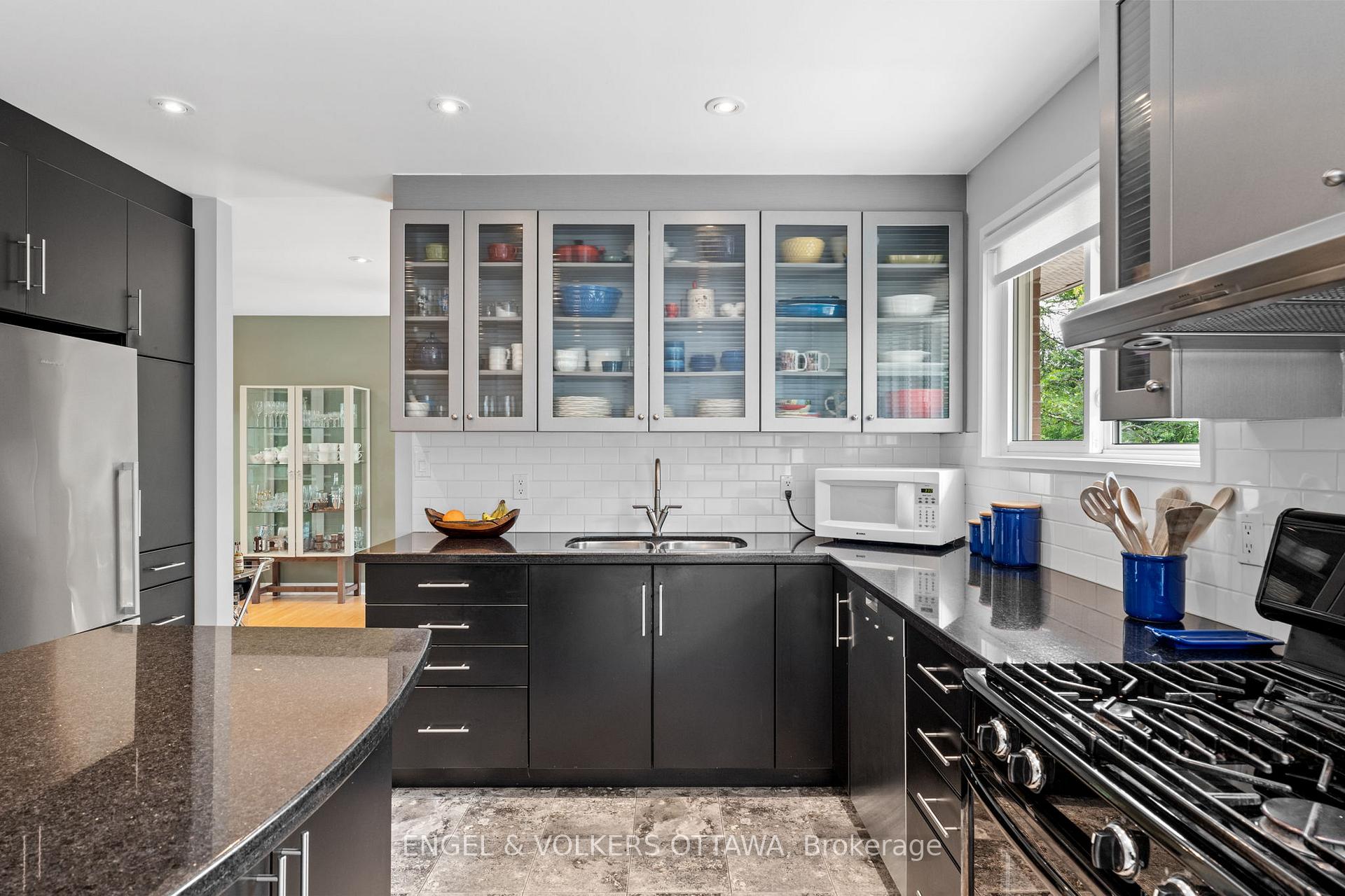 Photo 11 of 1138 Cameo Drive, Ottawa, Copeland Park — HOMEH