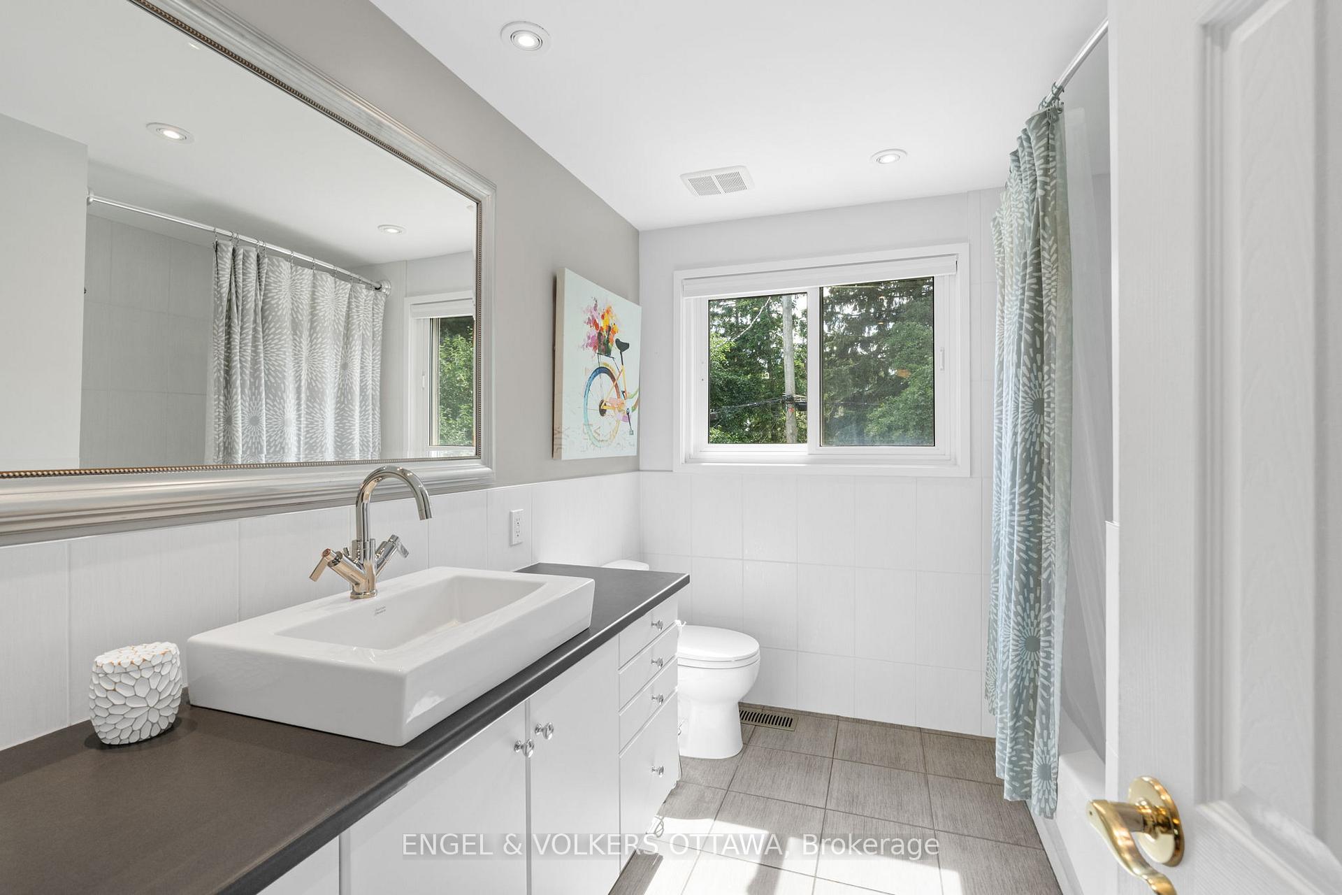 Photo 12 of 1138 Cameo Drive, Ottawa, Copeland Park — HOMEH