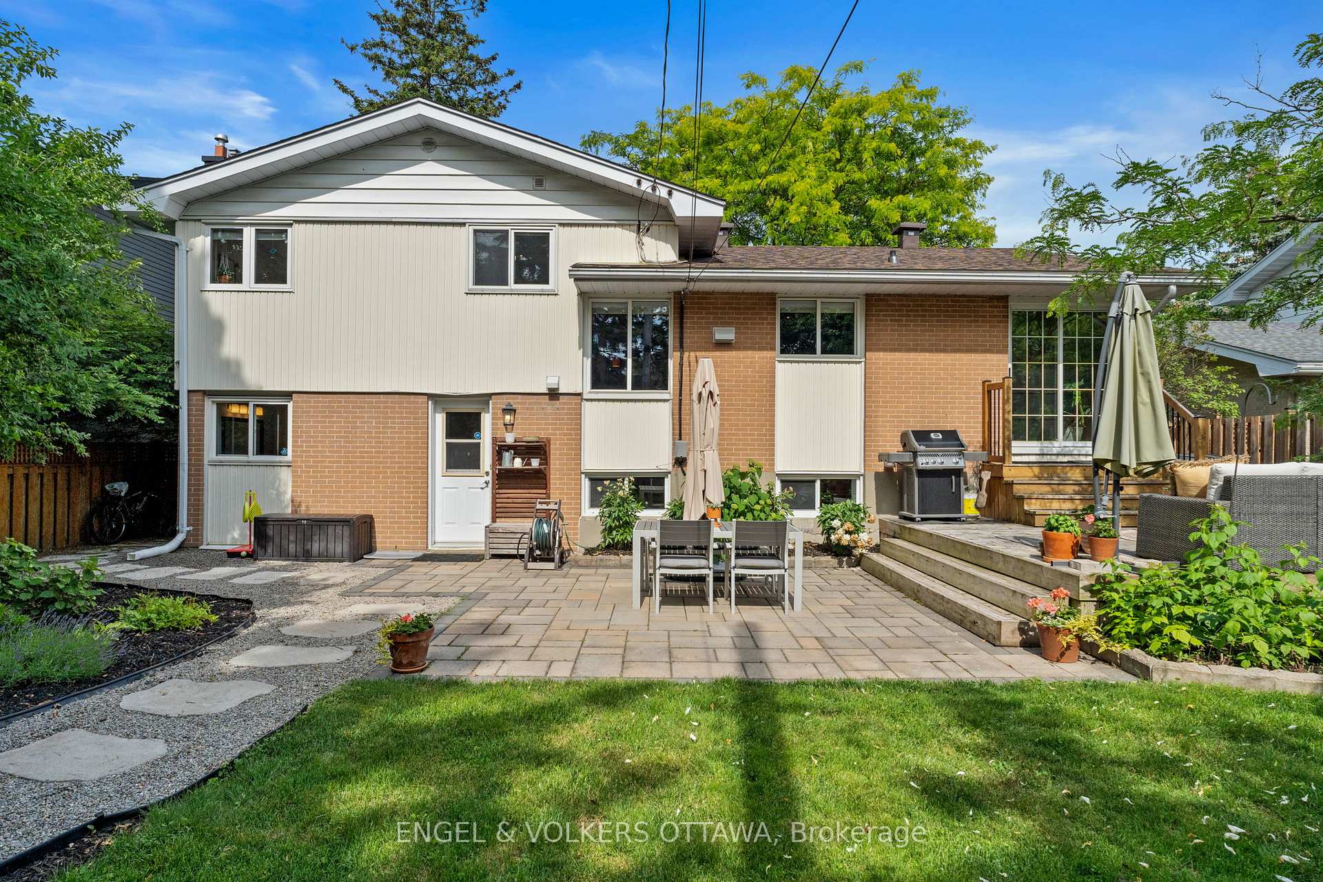 Photo 26 of 1138 Cameo Drive, Ottawa, Copeland Park — HOMEH