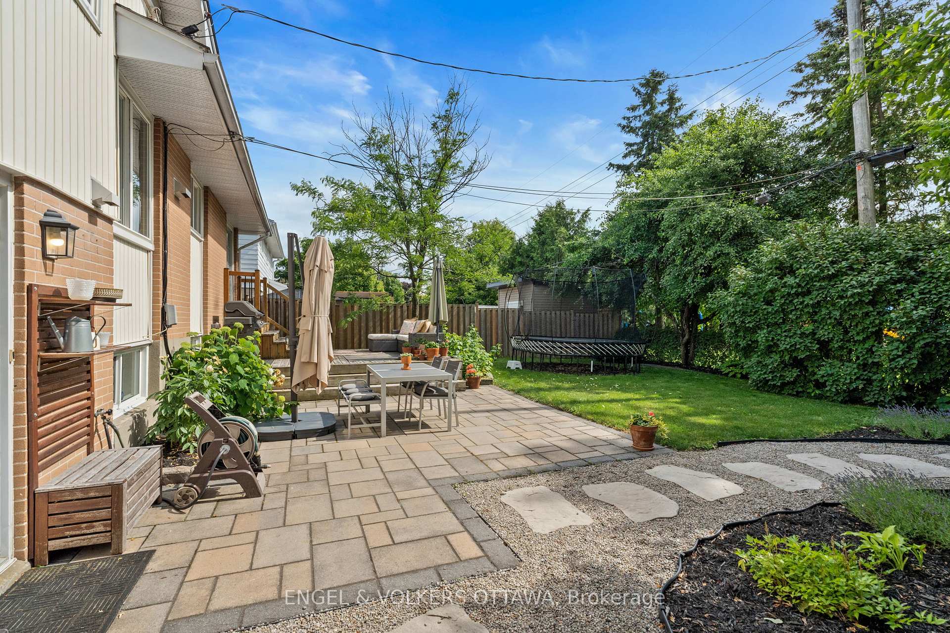 Photo 23 of 1138 Cameo Drive, Ottawa, Copeland Park — HOMEH