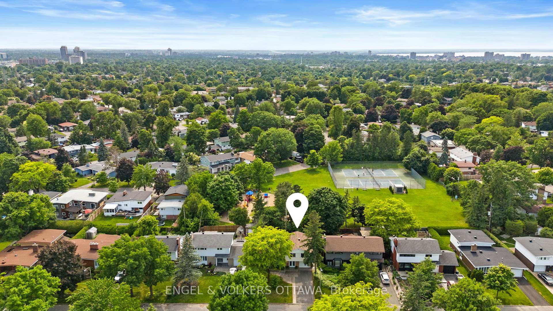 Photo 18 of 1138 Cameo Drive, Ottawa, Copeland Park — HOMEH