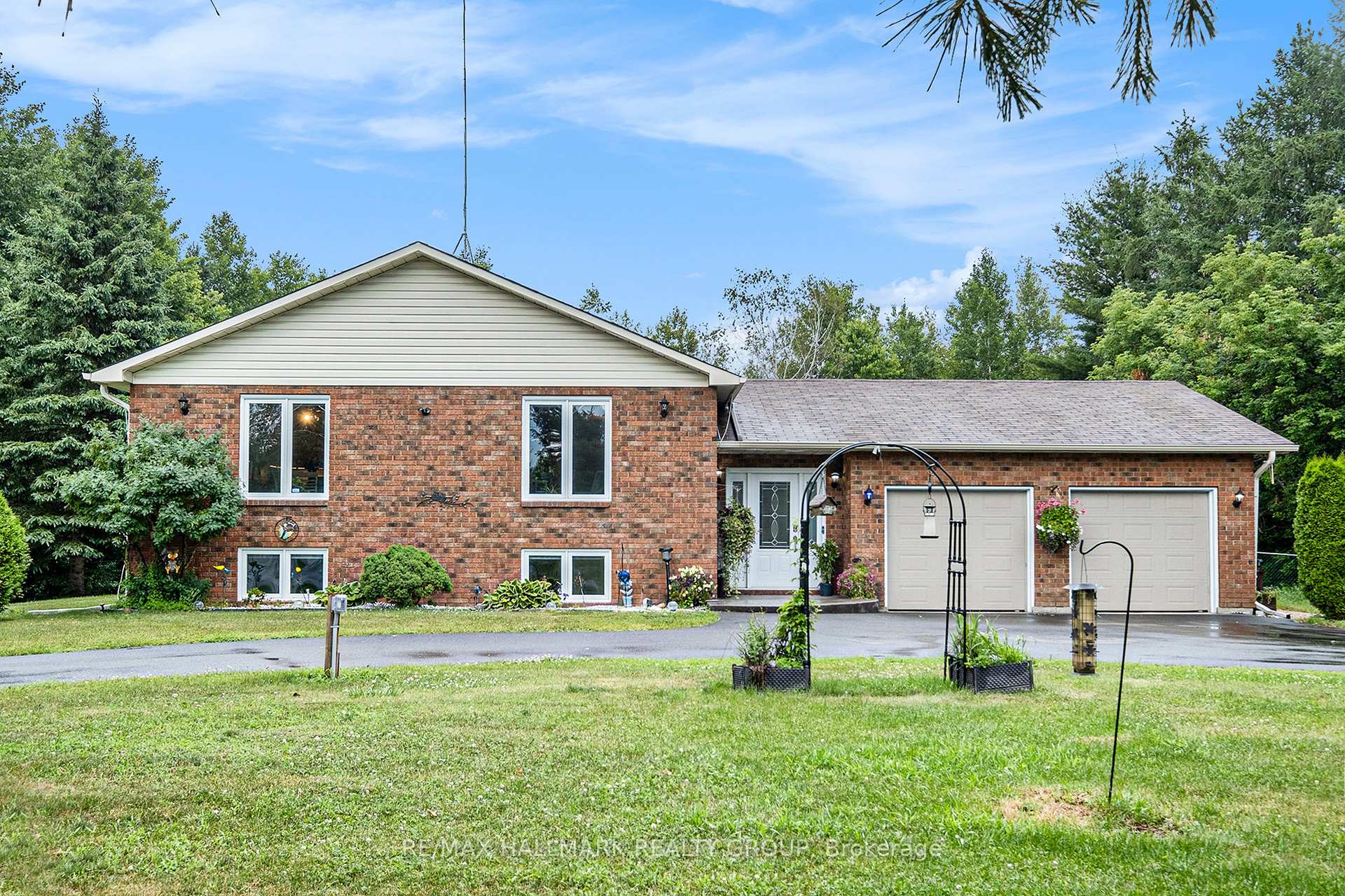 Photo 1 of 65 Beaver Lane, The Nation, Limoges — HOMEH