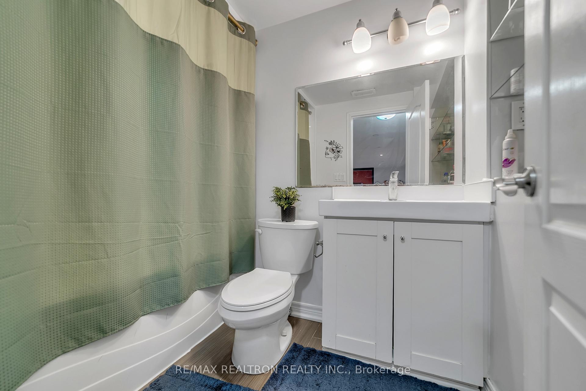 Photo 31 of 41 Tecumseh Drive, Aurora, Aurora Heights — HOMEH