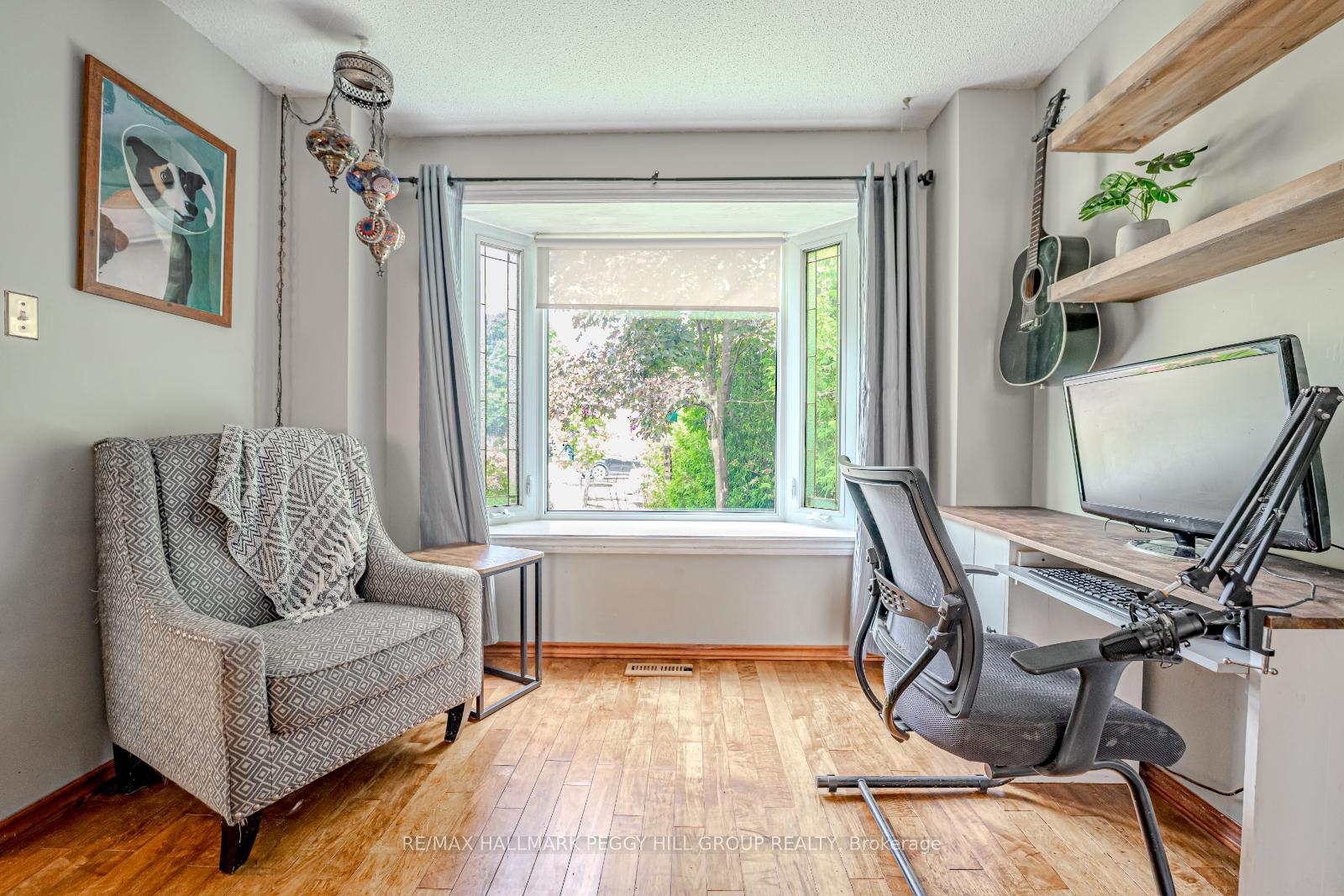 Photo 11 of 9 Oriole Court, Barrie, Cundles East — HOMEH