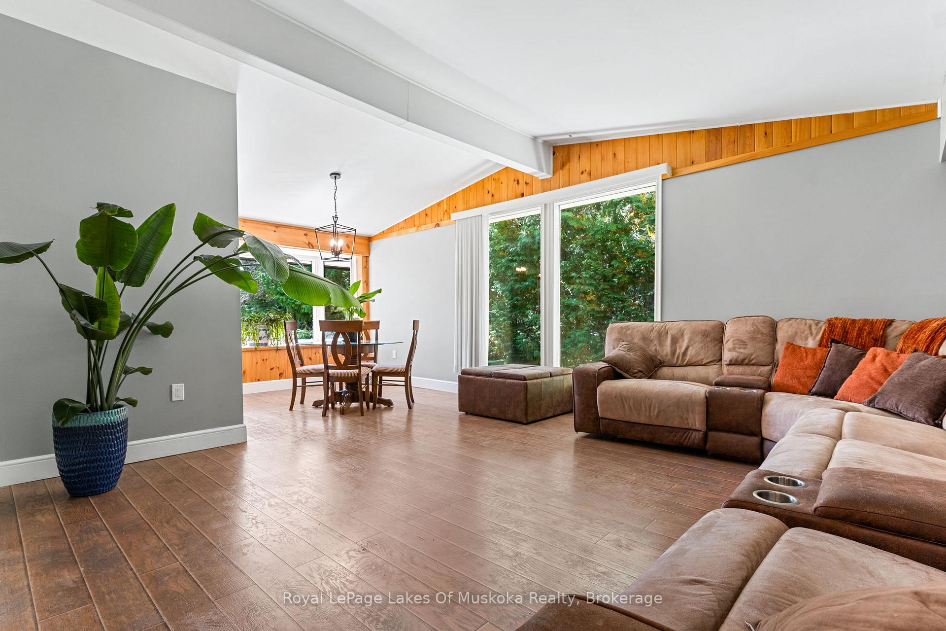 Photo 2 of 50 Brofoco Drive, Bracebridge, Monck (Bracebridge) — HOMEH