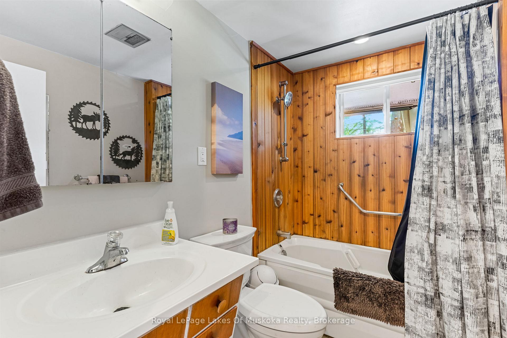Photo 17 of 50 Brofoco Drive, Bracebridge, Monck (Bracebridge) — HOMEH
