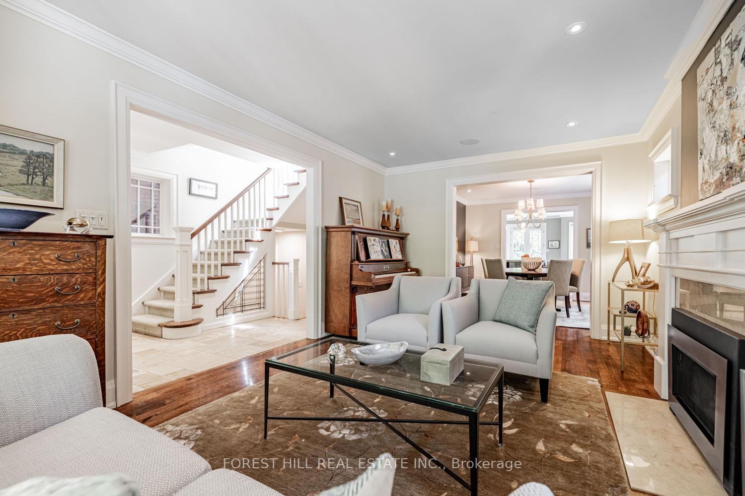 Photo 2 of 35 Sheldrake Boulevard, Toronto, Mount Pleasant East — HOMEH