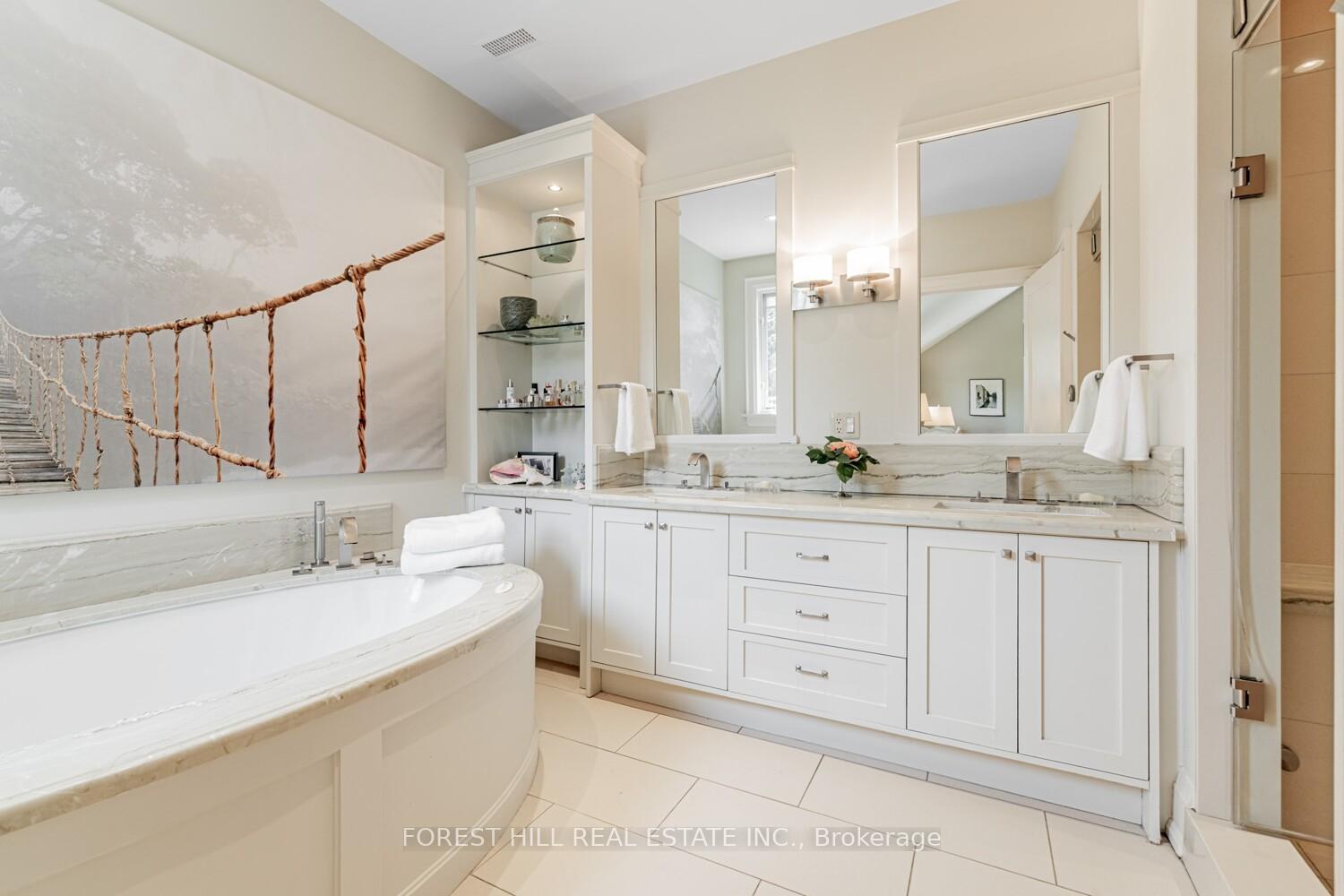 Photo 14 of 35 Sheldrake Boulevard, Toronto, Mount Pleasant East — HOMEH