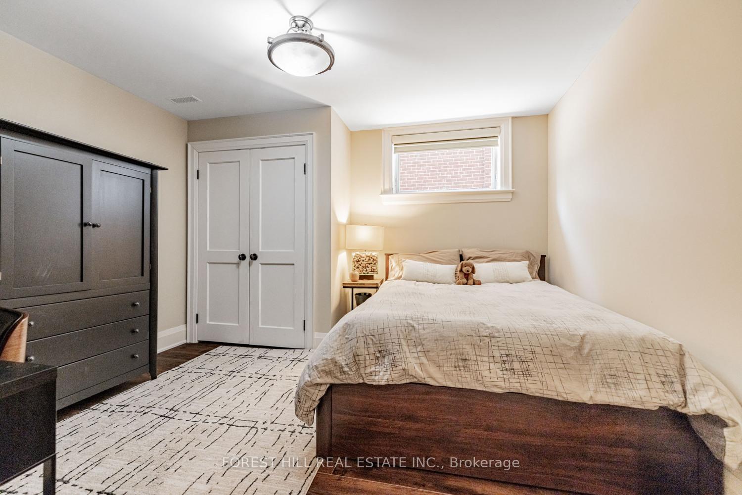 Photo 19 of 35 Sheldrake Boulevard, Toronto, Mount Pleasant East — HOMEH