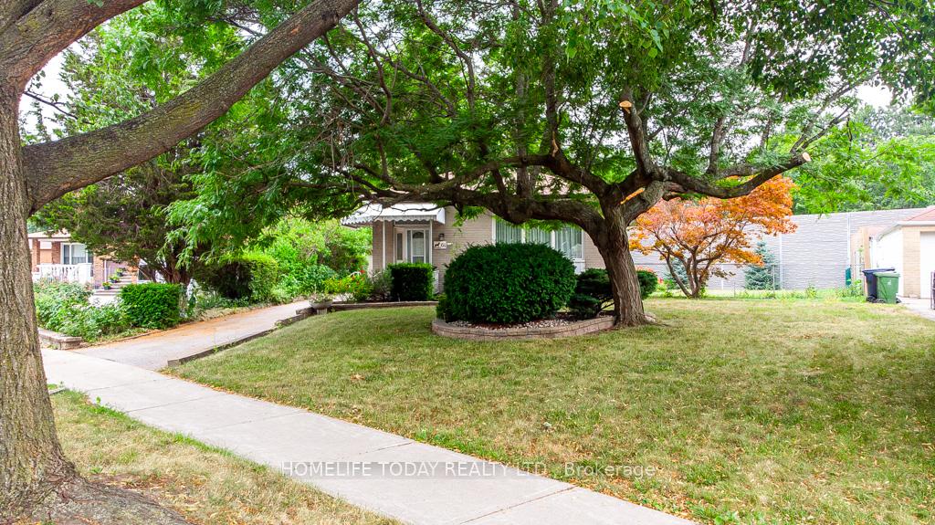 Front of 61 Lord Roberts Drive