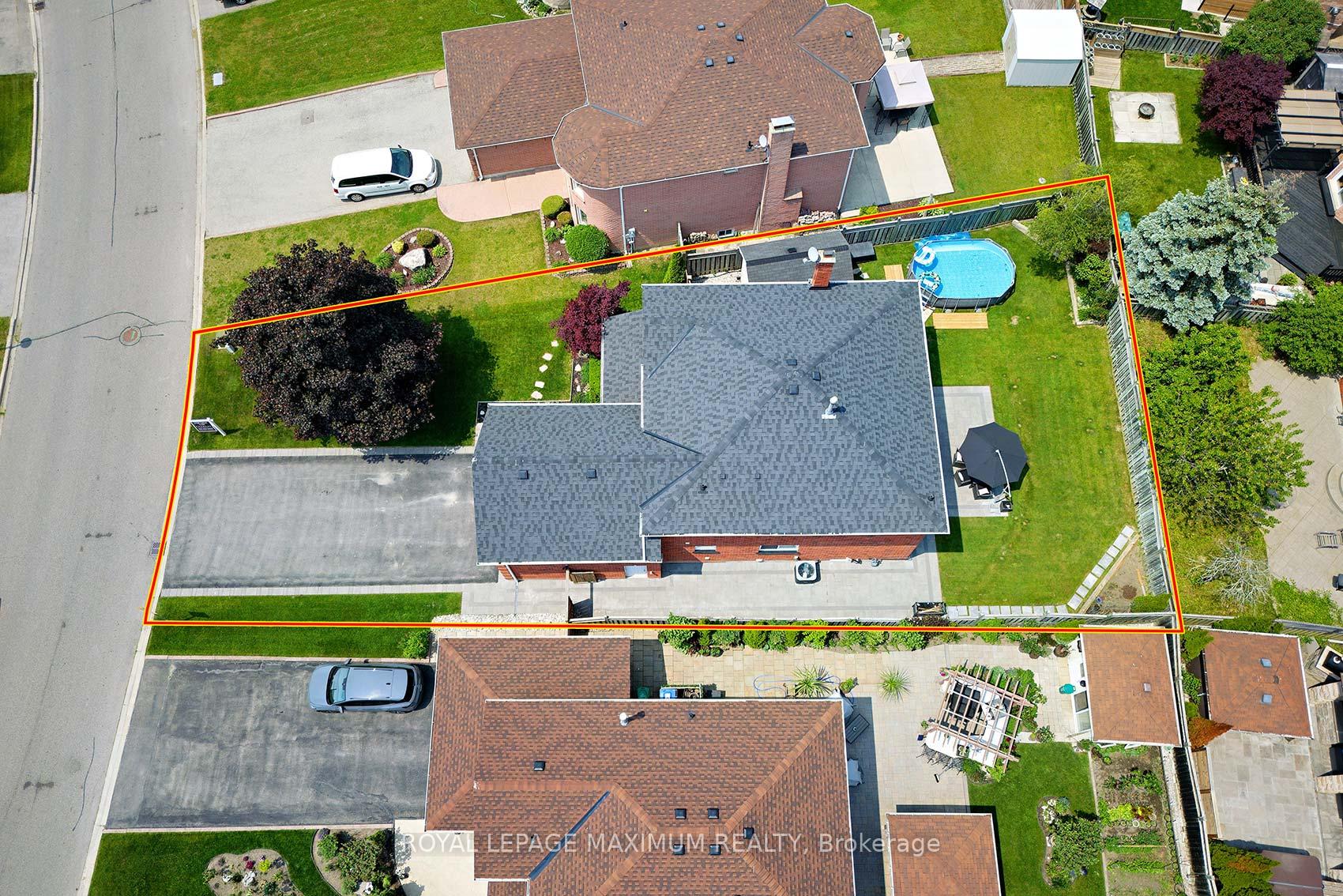Photo 38 of 9 Pembrook Street, Caledon, Bolton East — HOMEH