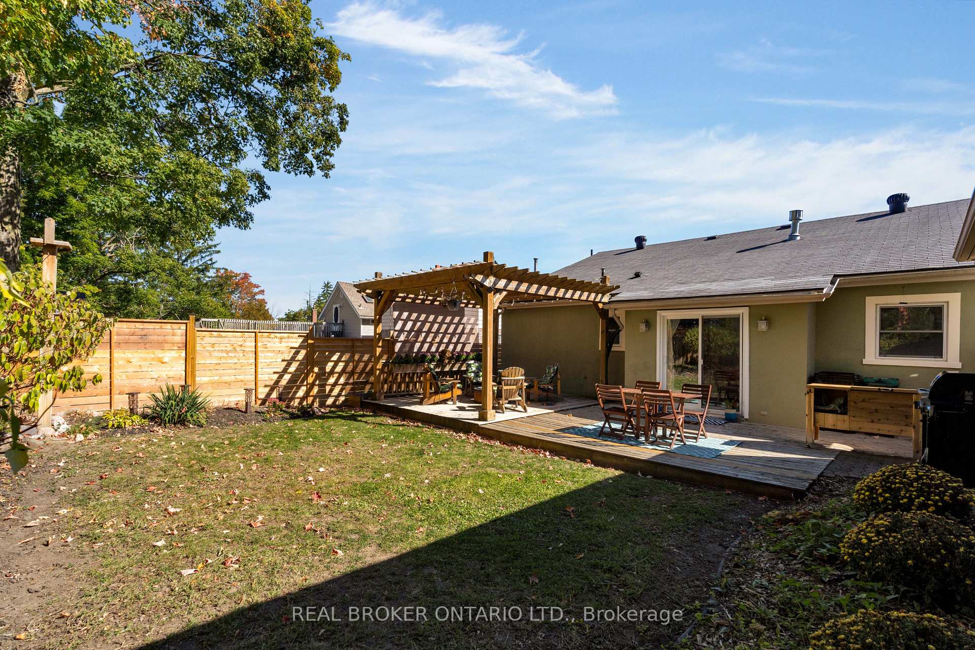 Photo 12 of 38 Grove Street, Barrie, Codrington — HOMEH