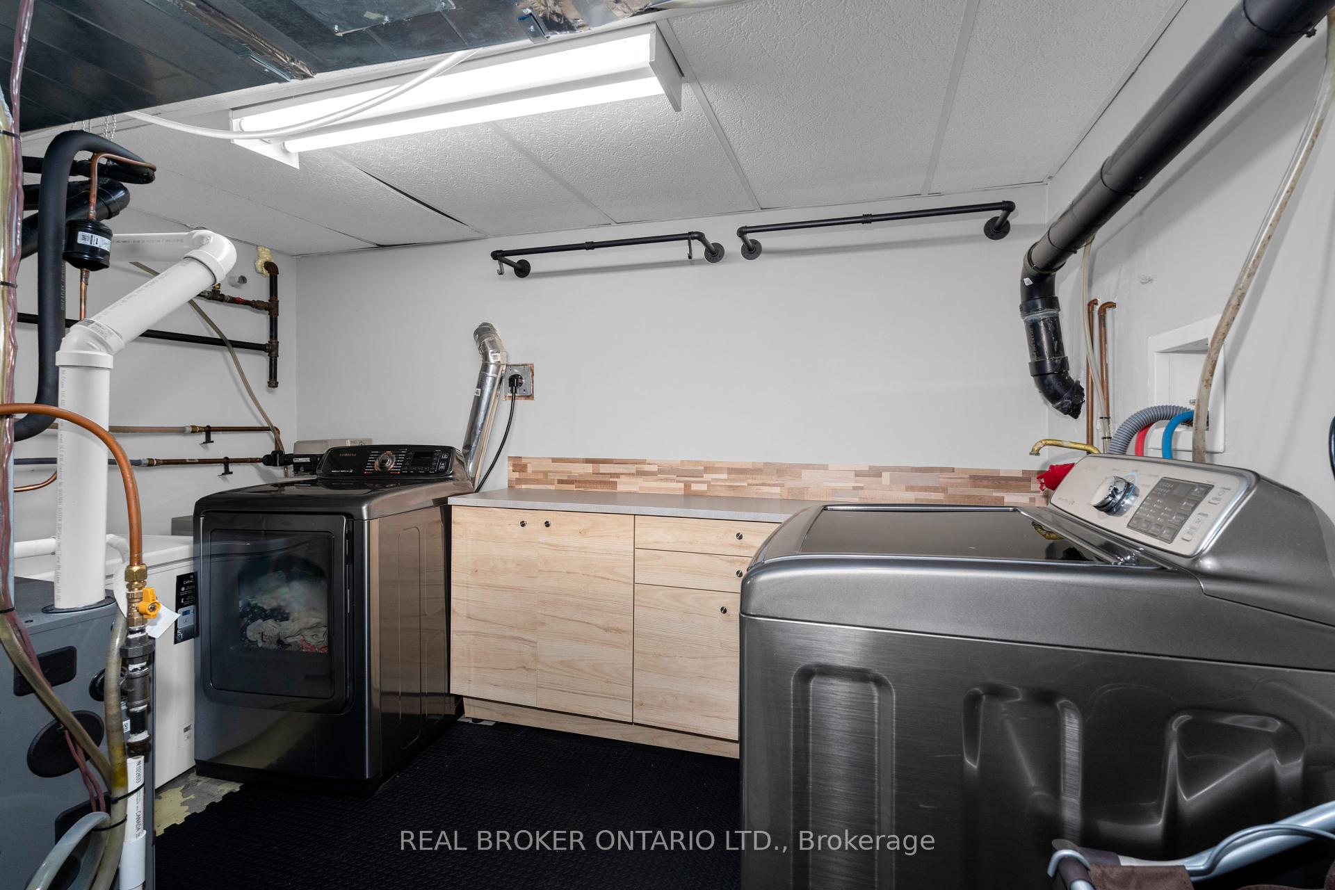 Photo 20 of 38 Grove Street, Barrie, Codrington — HOMEH