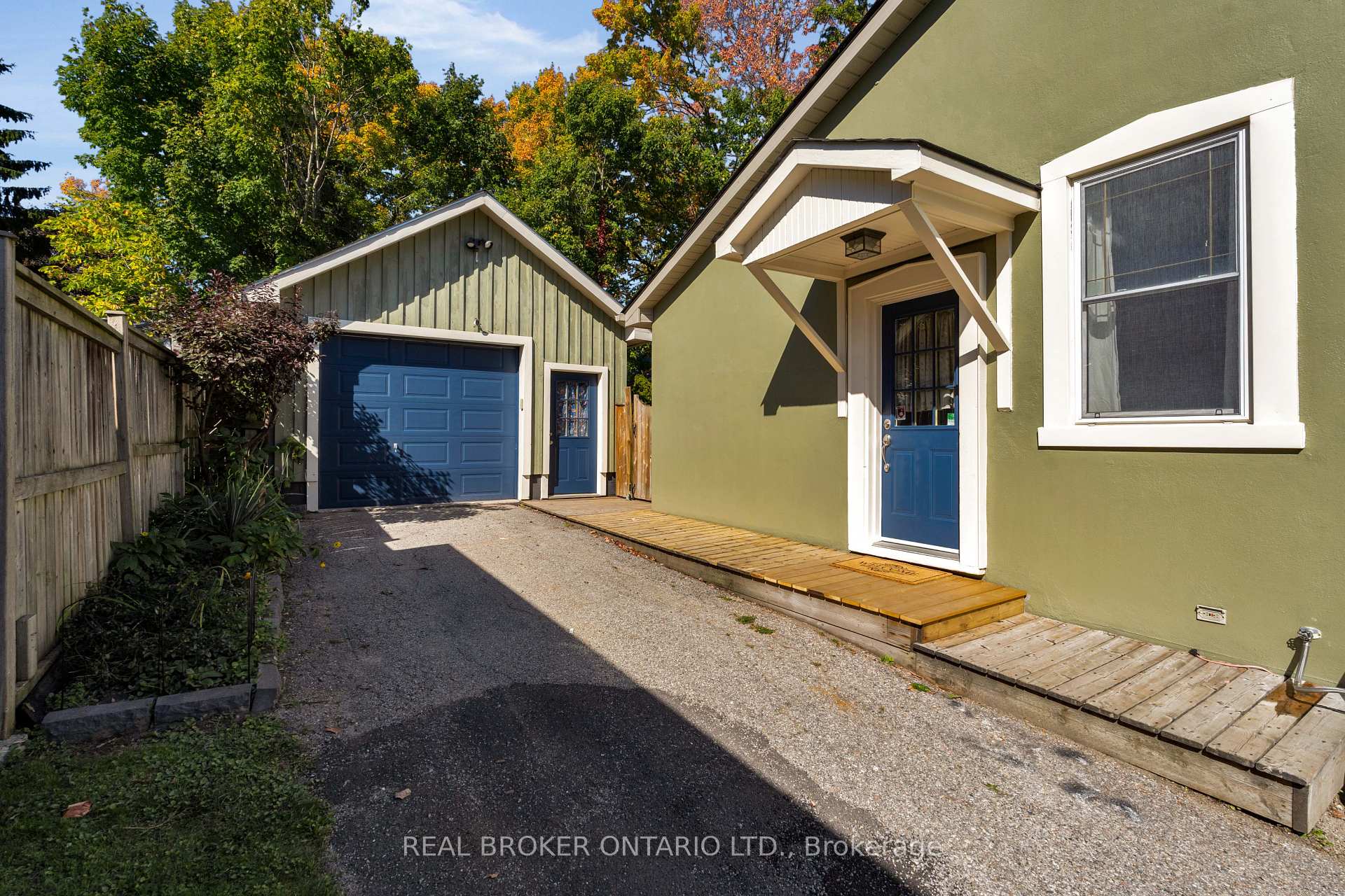 Photo 41 of 38 Grove Street, Barrie, Codrington — HOMEH