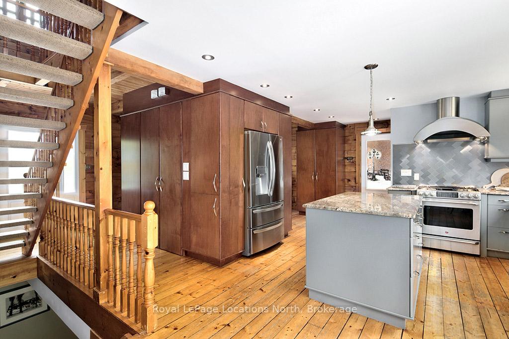 Photo 2 of 112 Algonquin Drive, Meaford — HOMEH