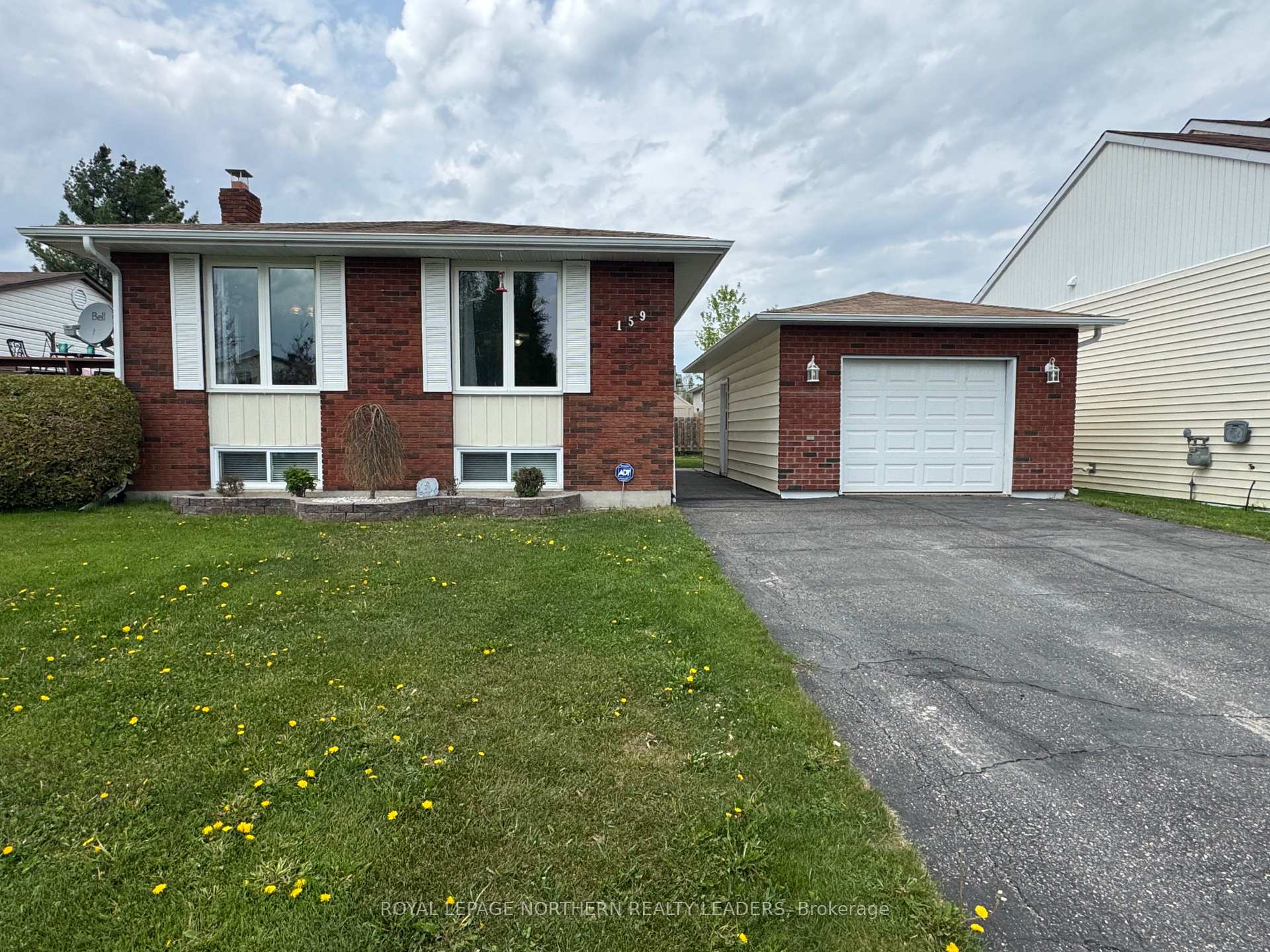 Photo 1 of 159 Eric Crescent, Timmins, SP - Main Area — HOMEH