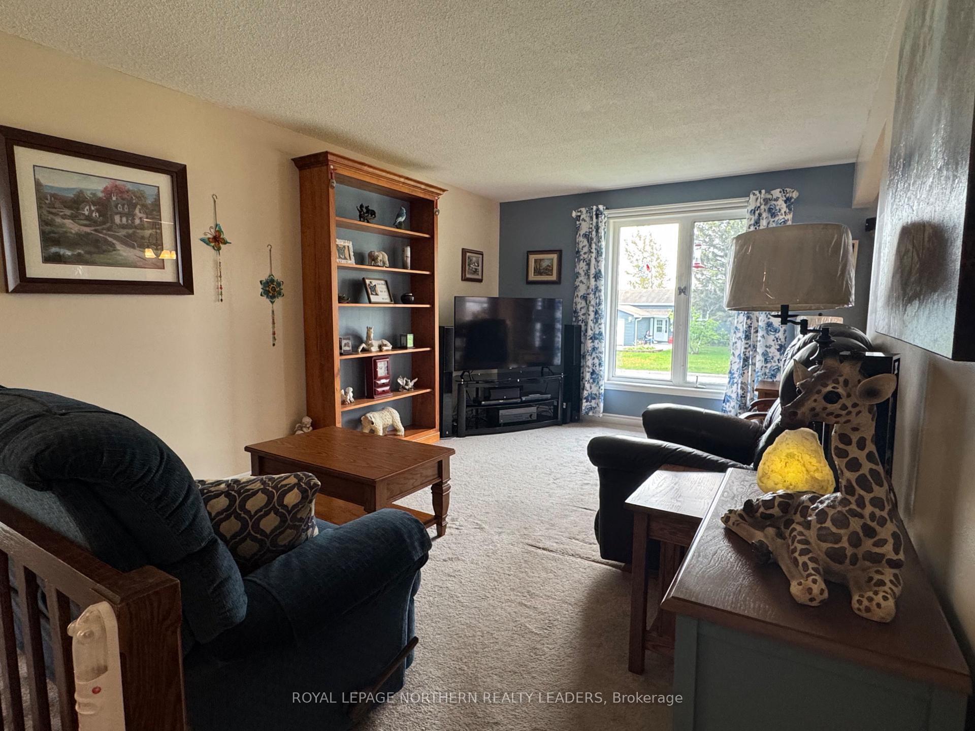 Photo 2 of 159 Eric Crescent, Timmins, SP - Main Area — HOMEH