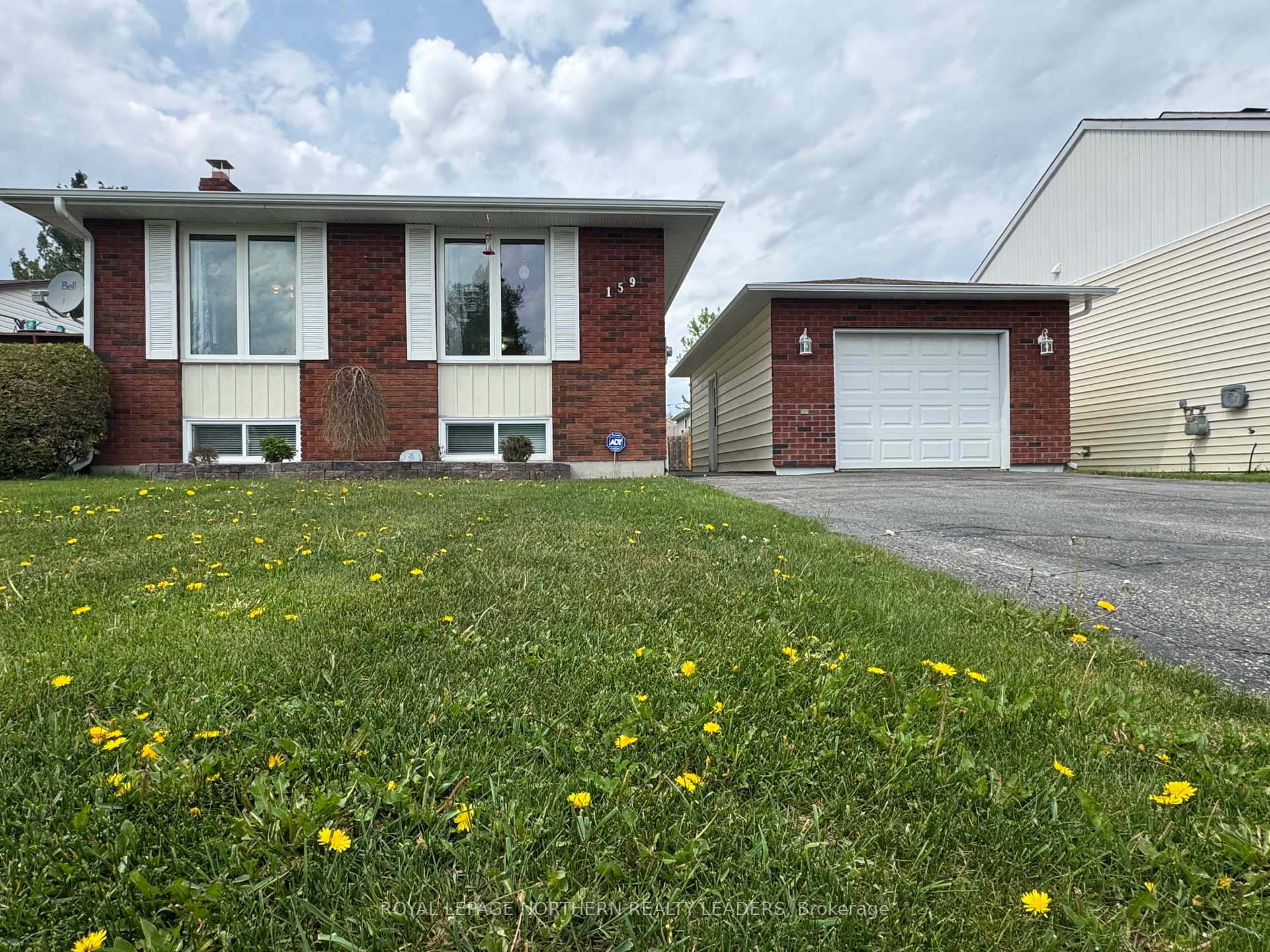 Photo 22 of 159 Eric Crescent, Timmins, SP - Main Area — HOMEH