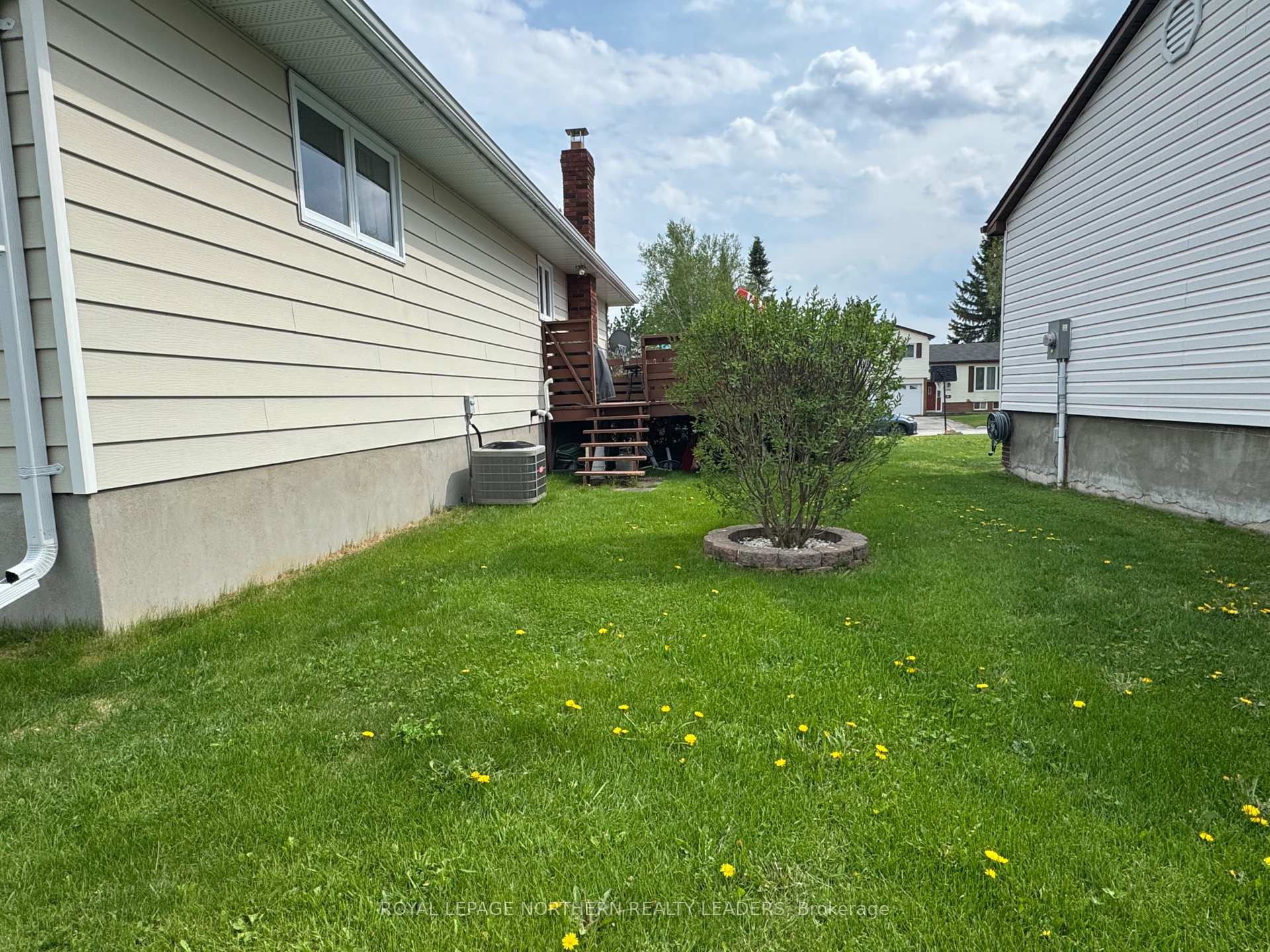 Photo 27 of 159 Eric Crescent, Timmins, SP - Main Area — HOMEH