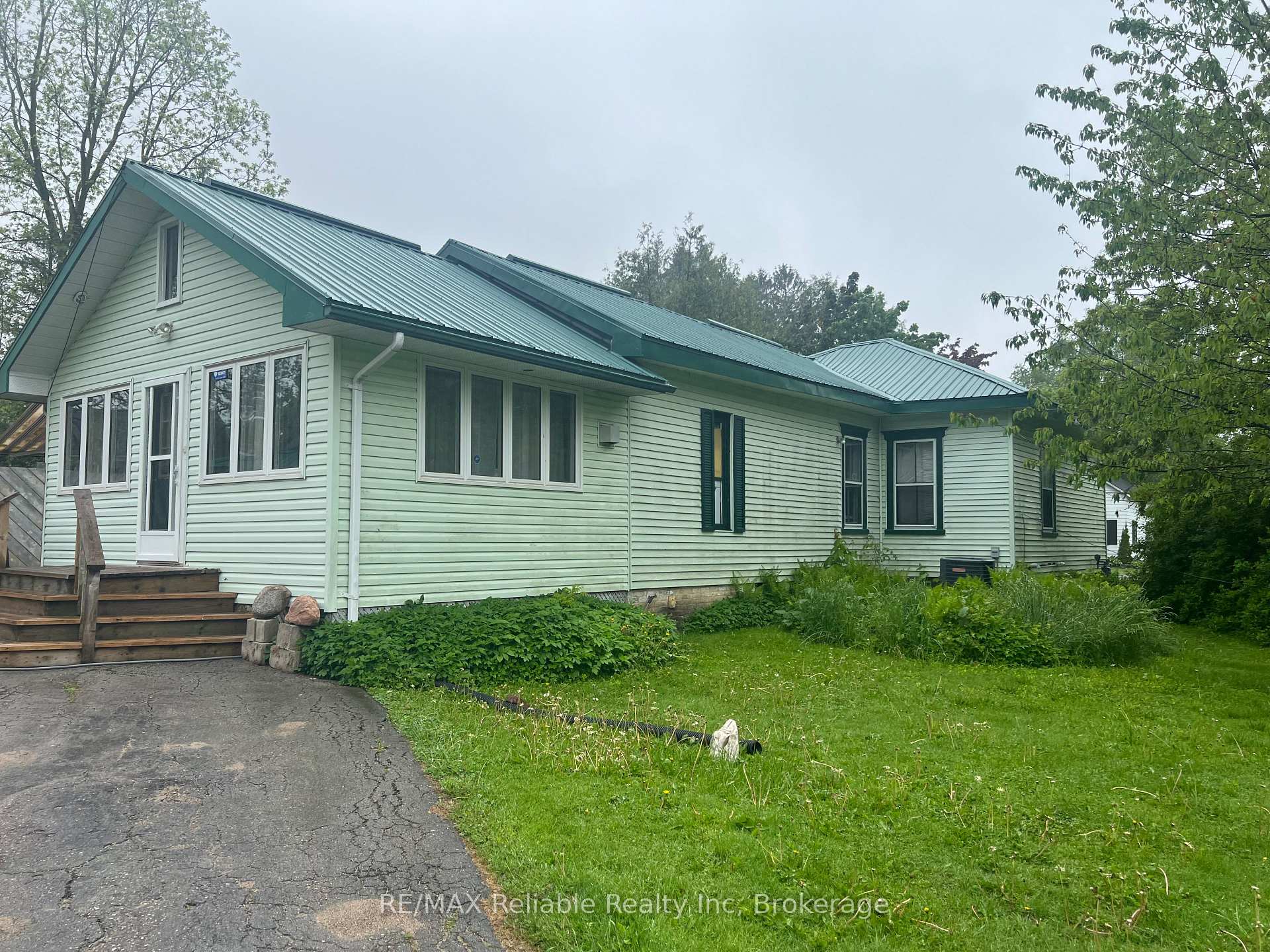 Photo 24 of 83 North Street S, Central Huron, Clinton — HOMEH