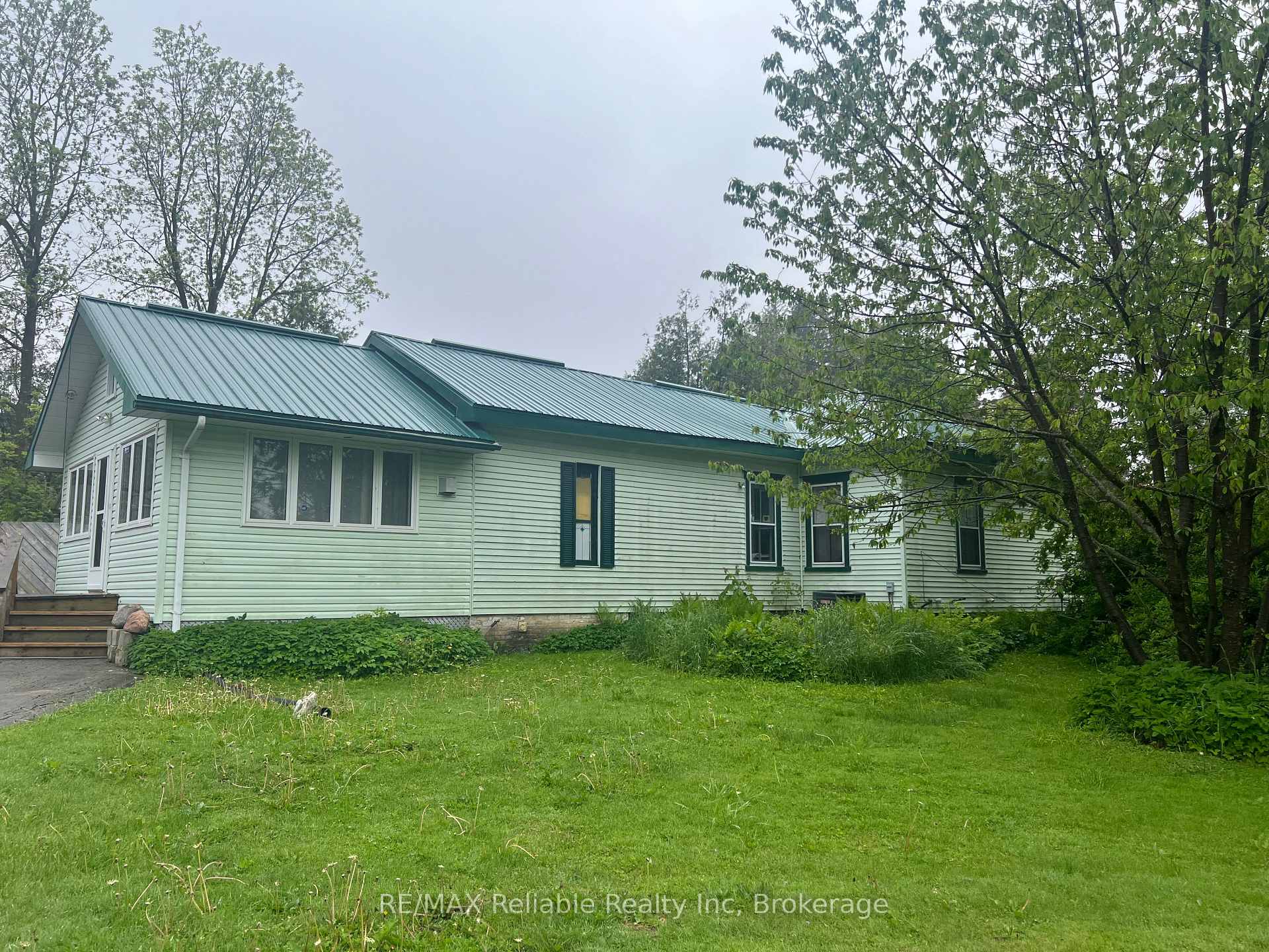 Photo 37 of 83 North Street S, Central Huron, Clinton — HOMEH