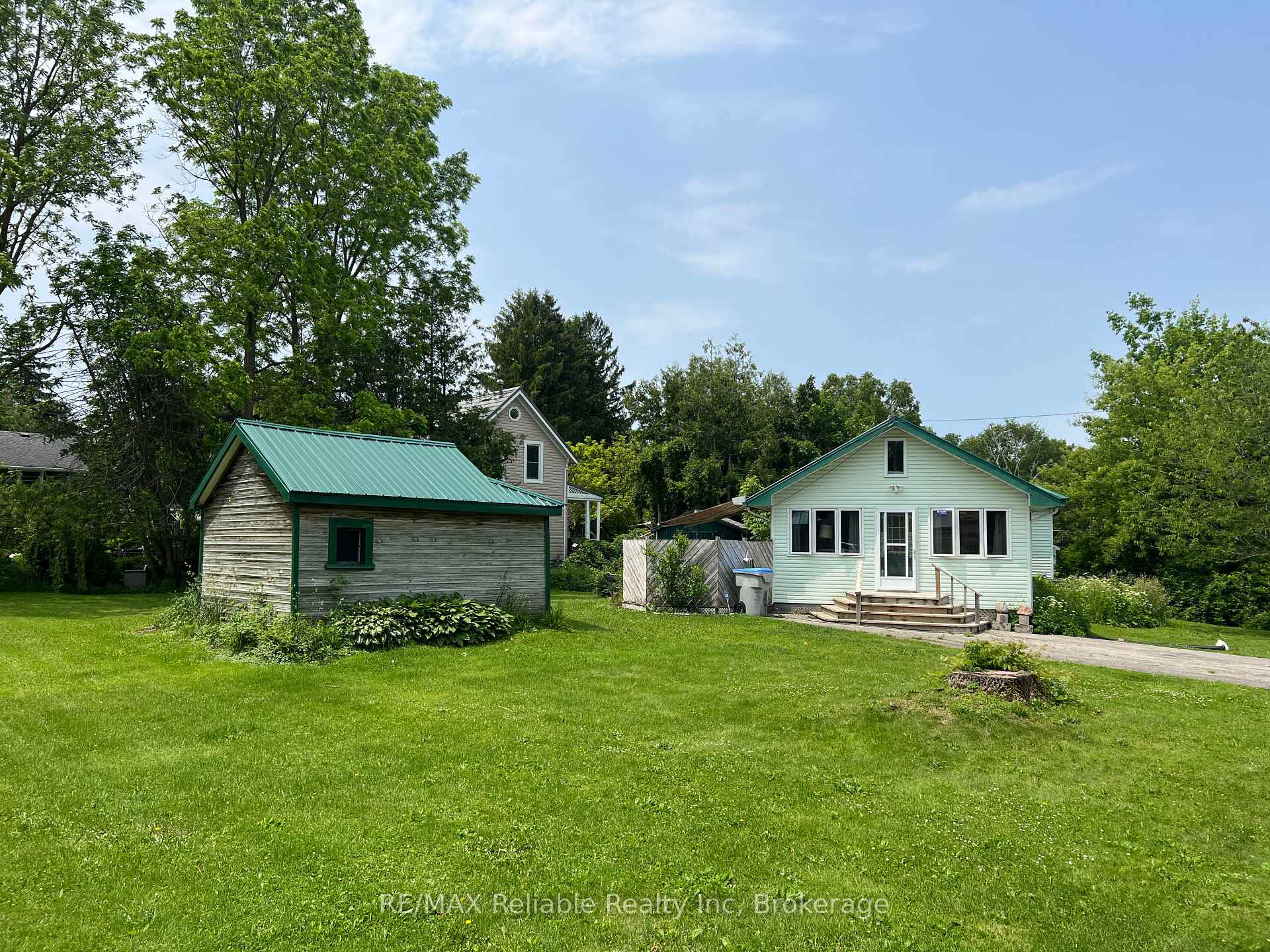 Photo 6 of 83 North Street S, Central Huron, Clinton — HOMEH