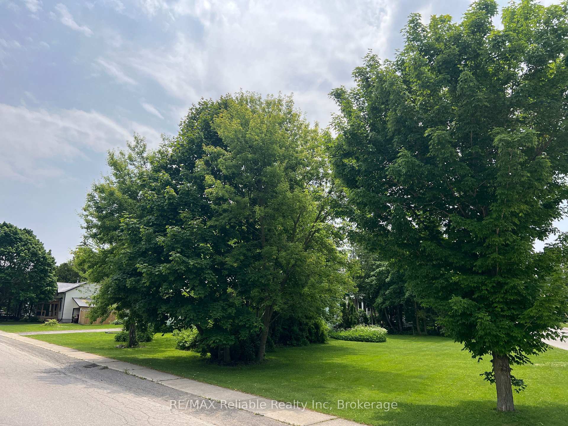 Photo 18 of 83 North Street S, Central Huron, Clinton — HOMEH