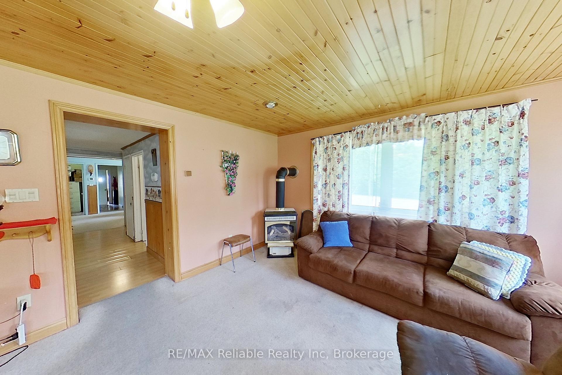 Photo 7 of 83 North Street S, Central Huron, Clinton — HOMEH