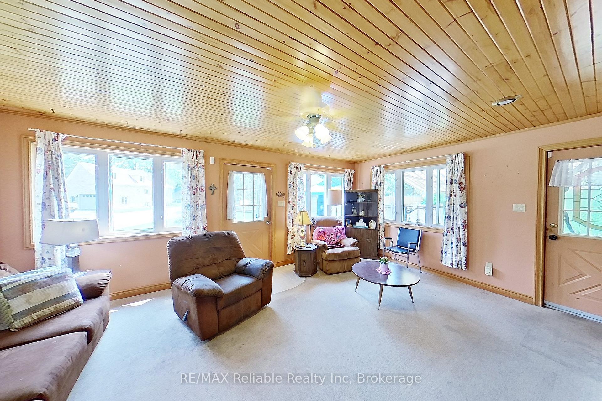 Photo 16 of 83 North Street S, Central Huron, Clinton — HOMEH