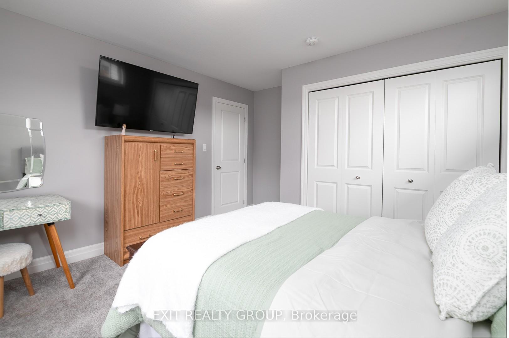 Photo 20 of 37 Caleb Crescent, Quinte West, Sidney Ward — HOMEH