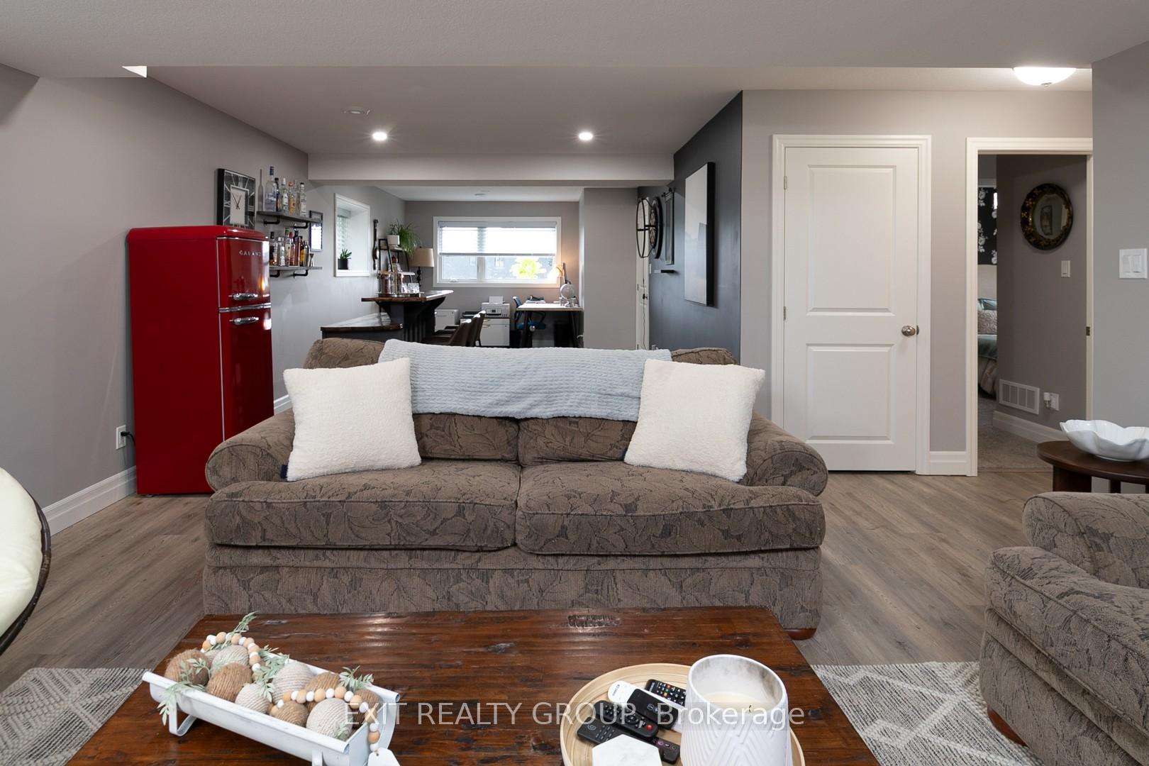 Photo 32 of 37 Caleb Crescent, Quinte West, Sidney Ward — HOMEH