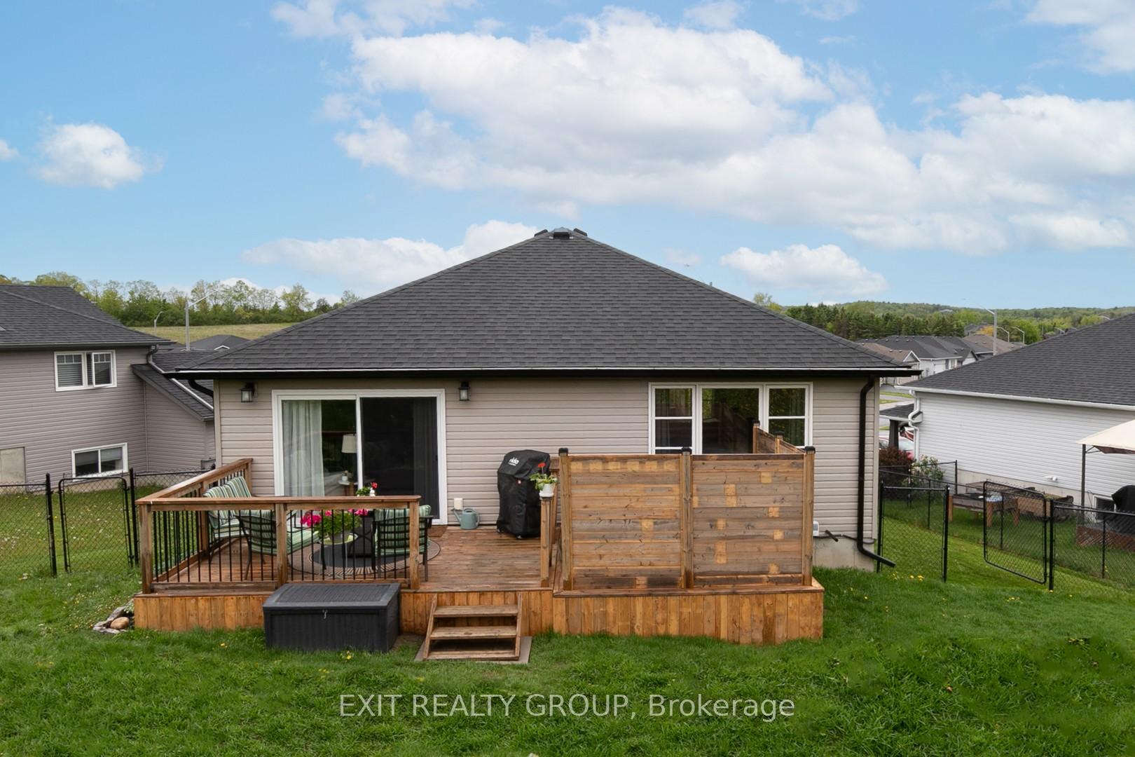 Photo 34 of 37 Caleb Crescent, Quinte West, Sidney Ward — HOMEH