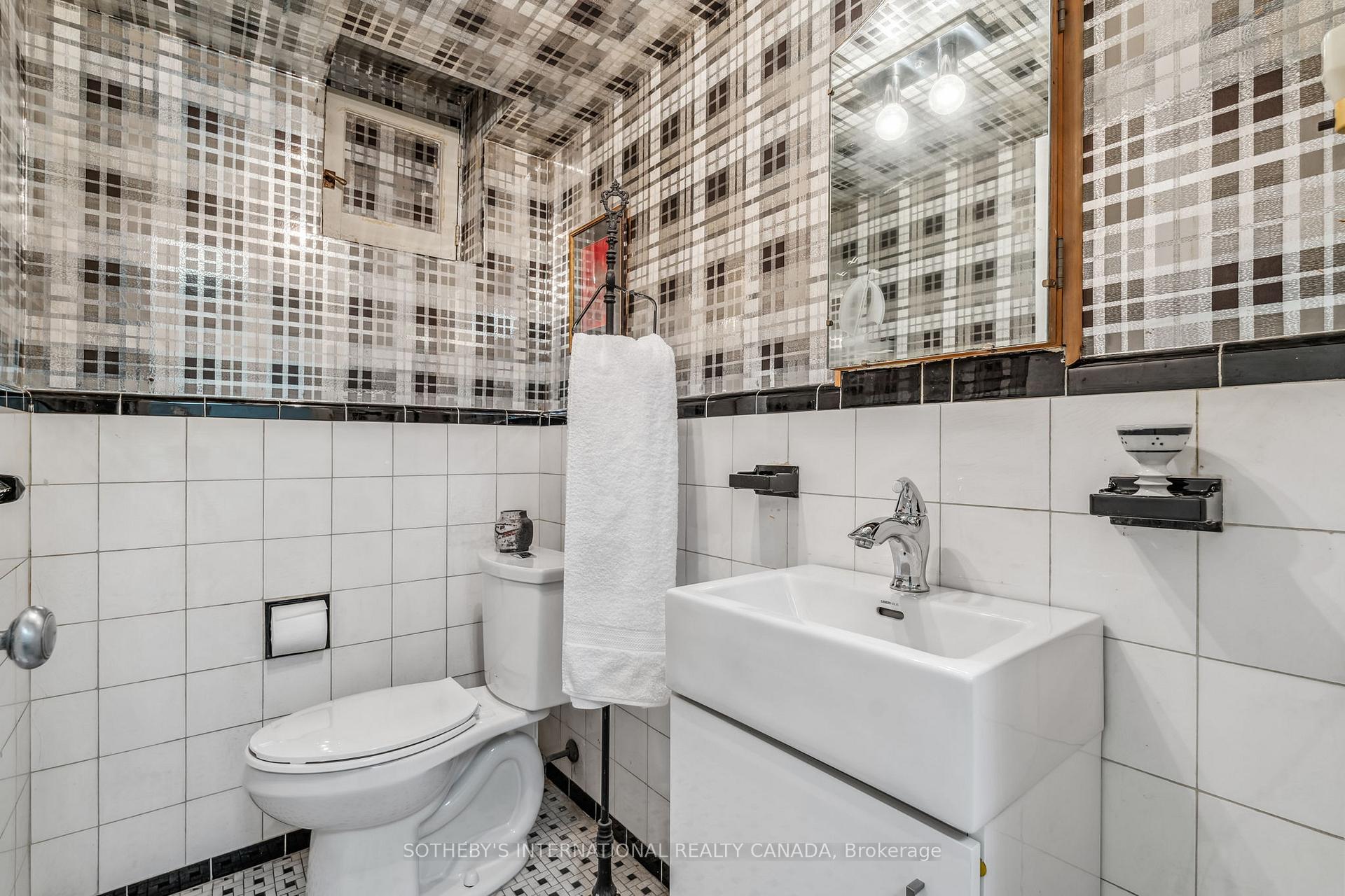 Photo 14 of 78 Ridelle Avenue, Toronto, Forest Hill North — HOMEH