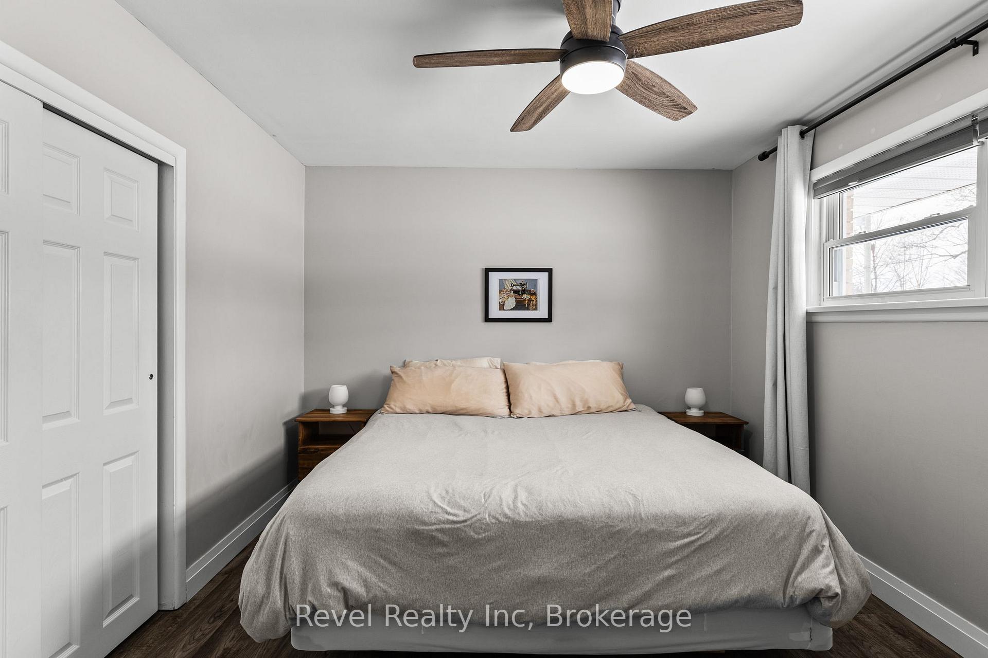 Photo 17 of 21 John Street, Springwater, Elmvale — HOMEH