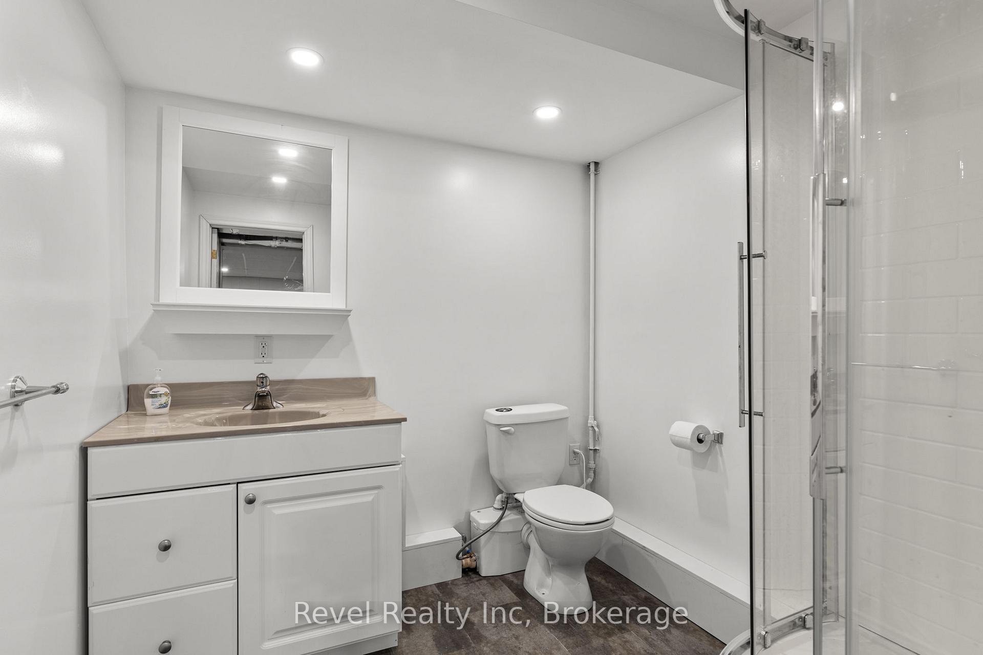 Photo 31 of 21 John Street, Springwater, Elmvale — HOMEH