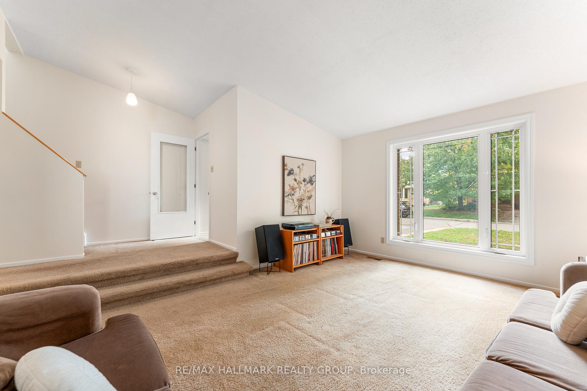 Photo 25 of 1075 Avignon Court, Ottawa, Orleans Wood — HOMEH