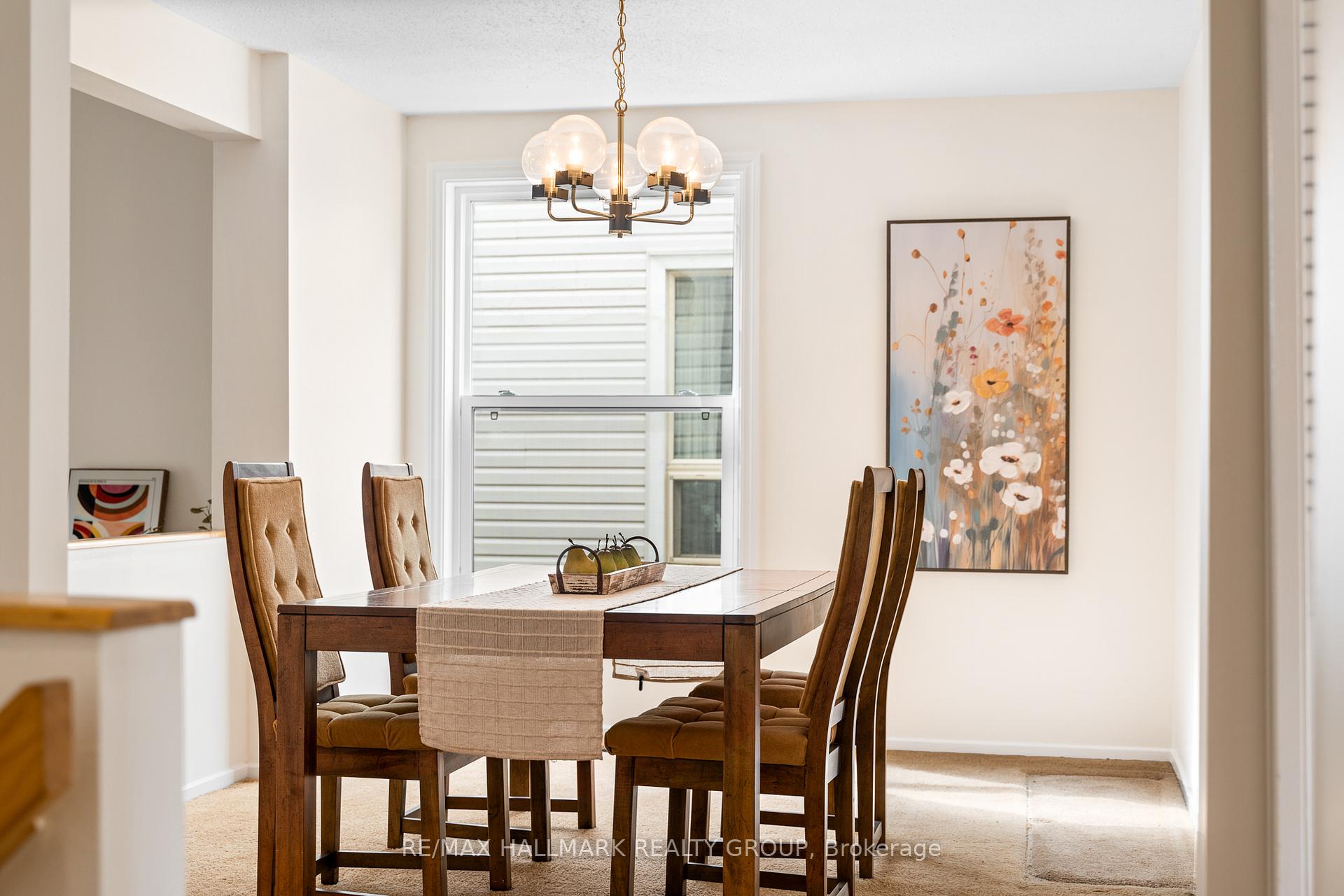 Photo 4 of 1075 Avignon Court, Ottawa, Orleans Wood — HOMEH