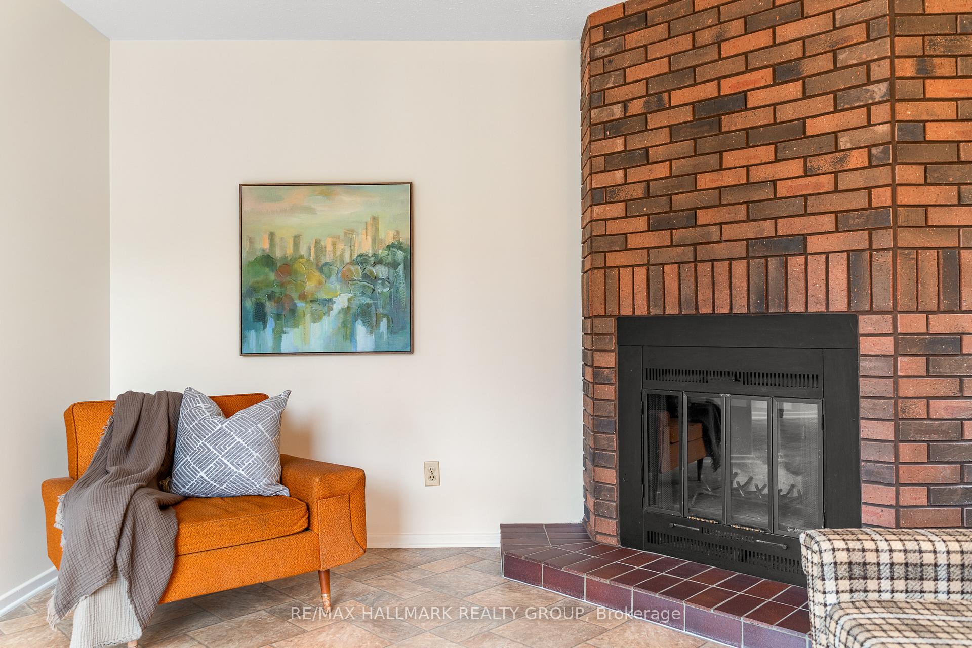 Photo 16 of 1075 Avignon Court, Ottawa, Orleans Wood — HOMEH