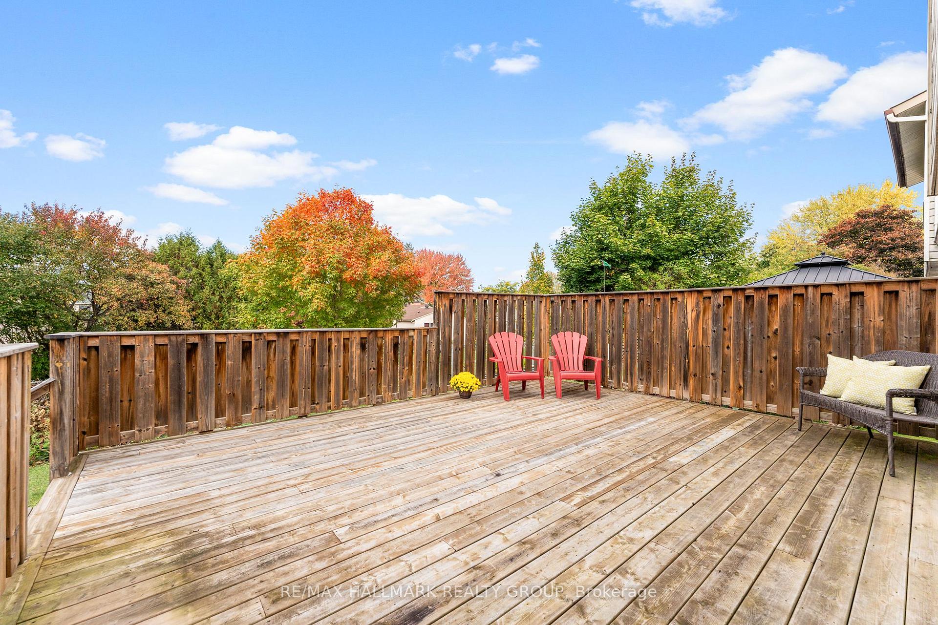 Photo 18 of 1075 Avignon Court, Ottawa, Orleans Wood — HOMEH