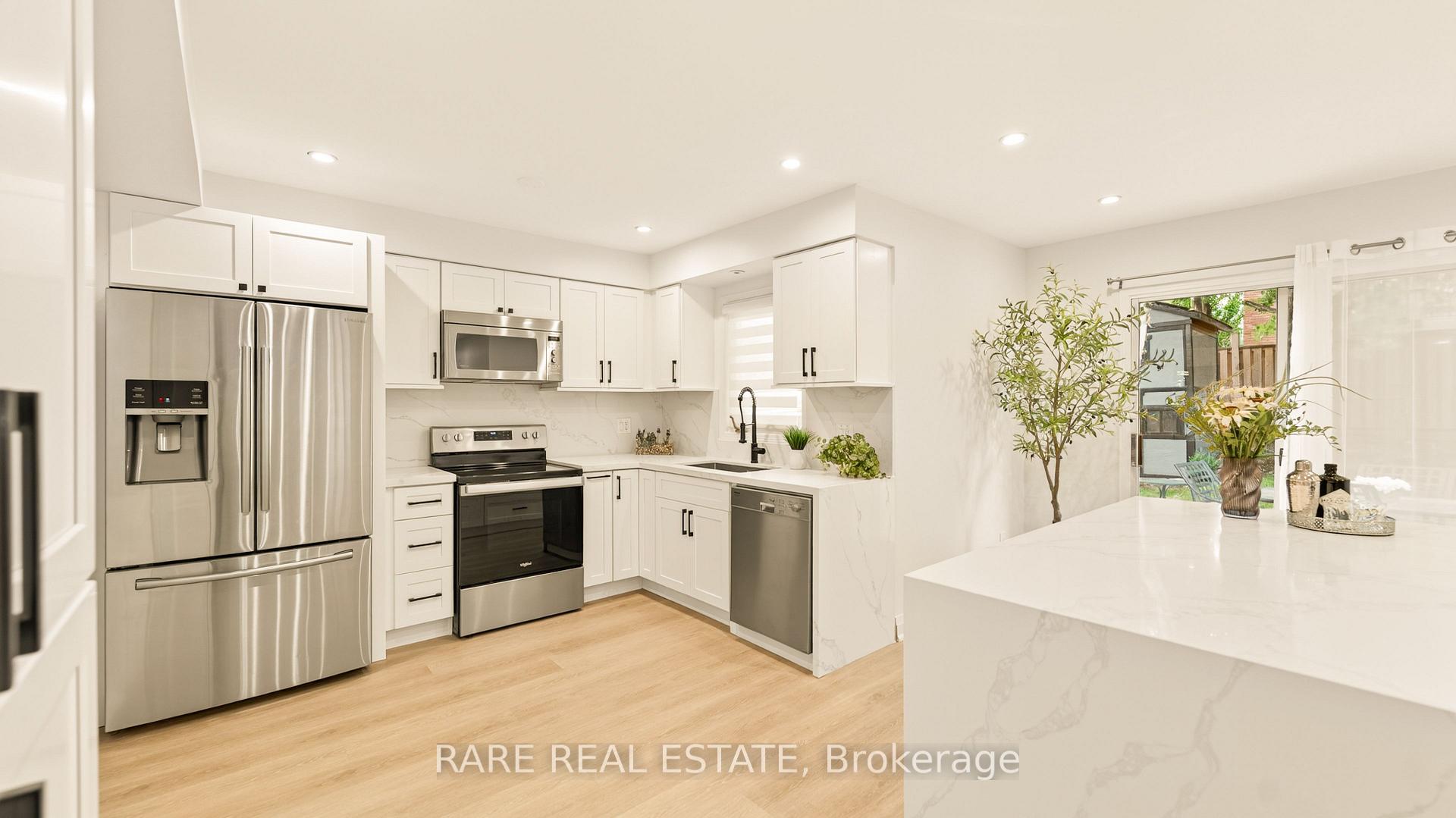 Photo 16 of 6 Carmichael Drive, Whitby, Pringle Creek — HOMEH