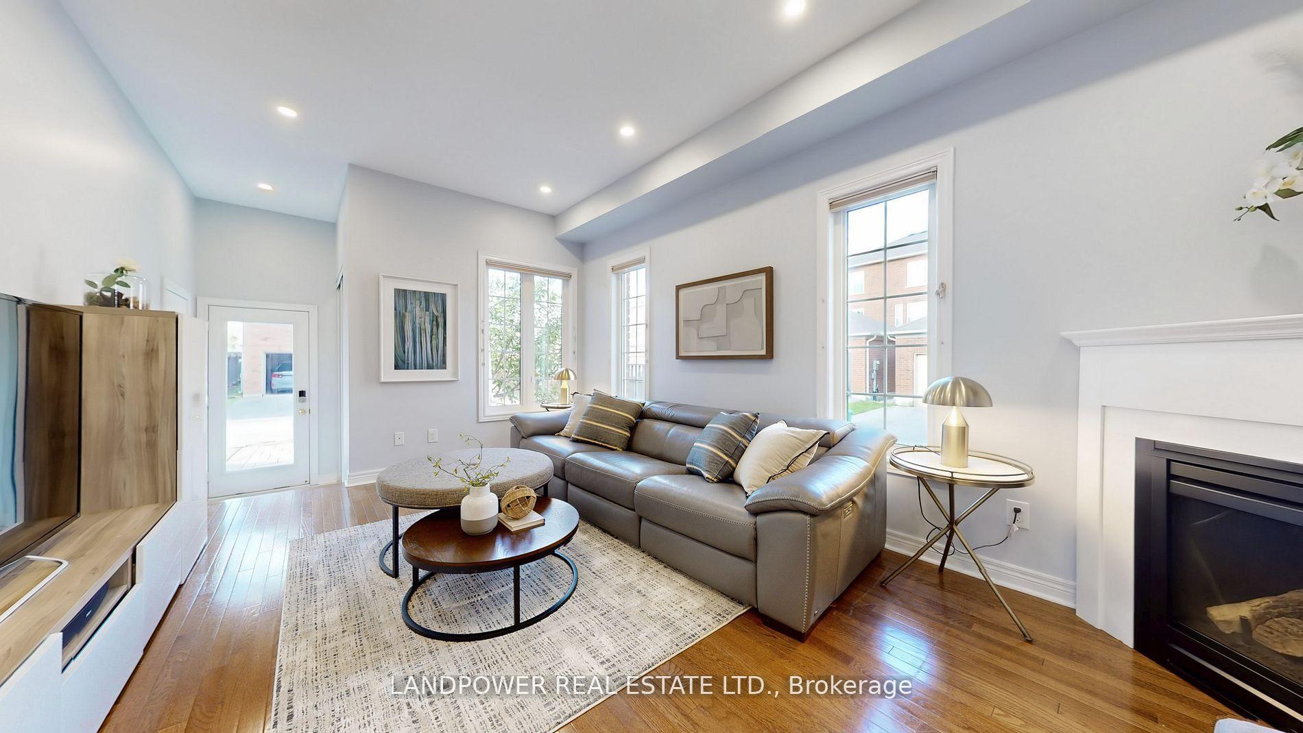 Photo 3 of 6 Pyneside Street, Markham, Cornell — HOMEH