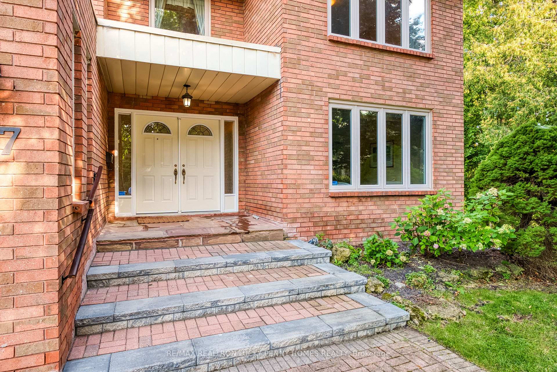 Photo 9 of 17 McPhillips Avenue, Markham, Bullock — HOMEH