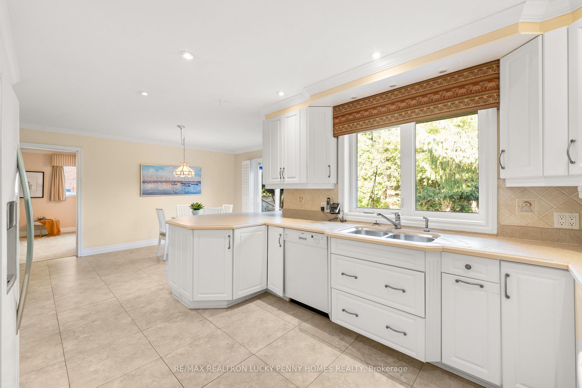 Photo 12 of 17 McPhillips Avenue, Markham, Bullock — HOMEH