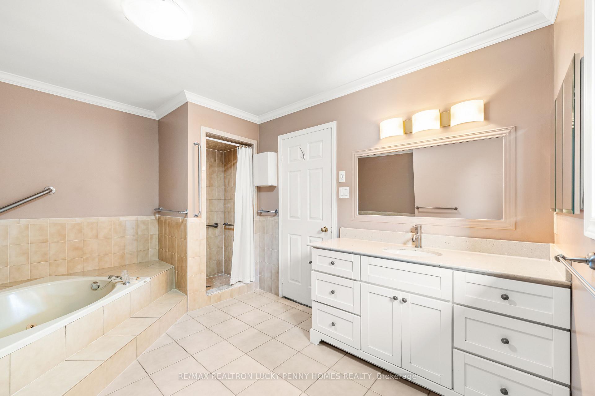 Photo 18 of 17 McPhillips Avenue, Markham, Bullock — HOMEH