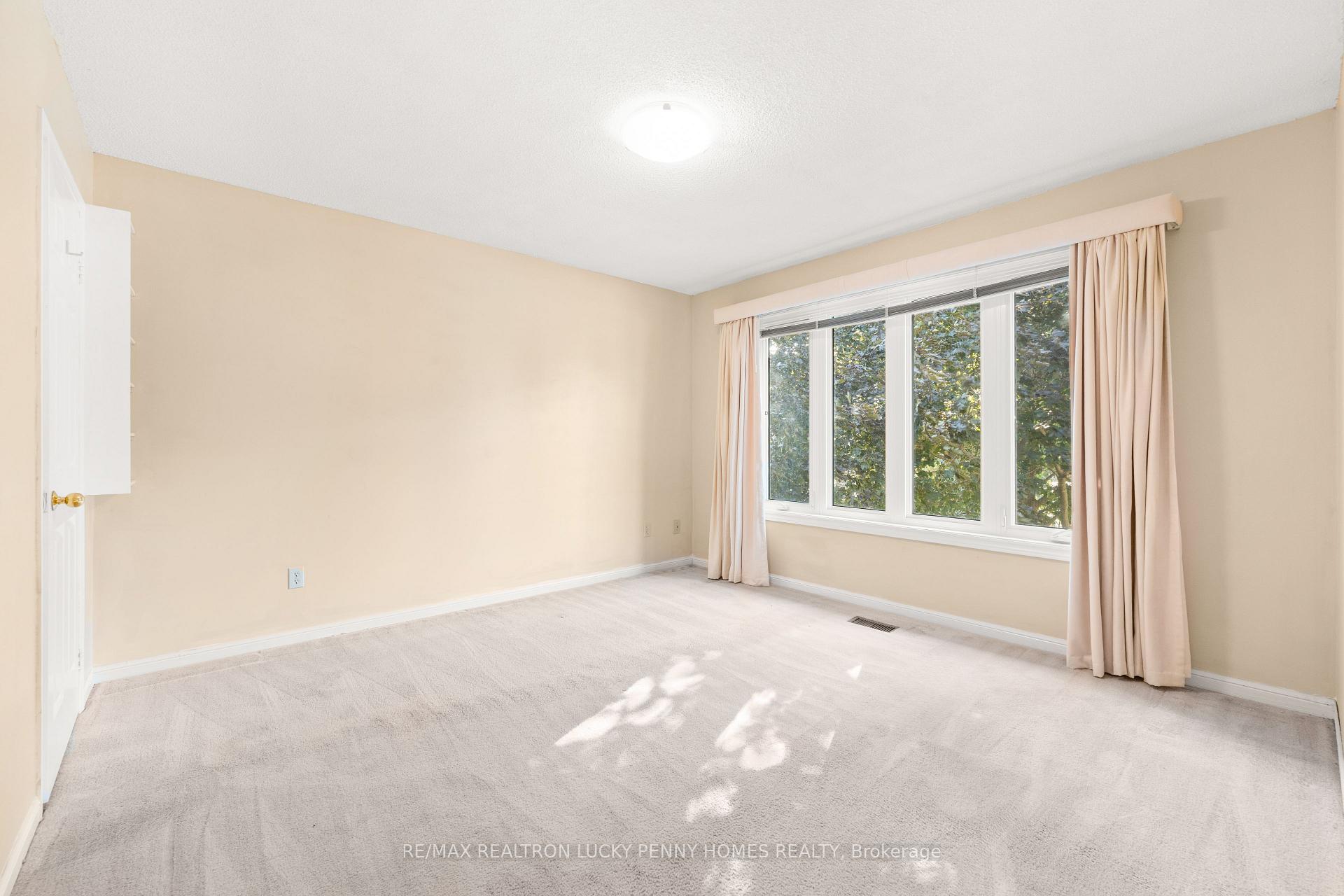 Photo 24 of 17 McPhillips Avenue, Markham, Bullock — HOMEH