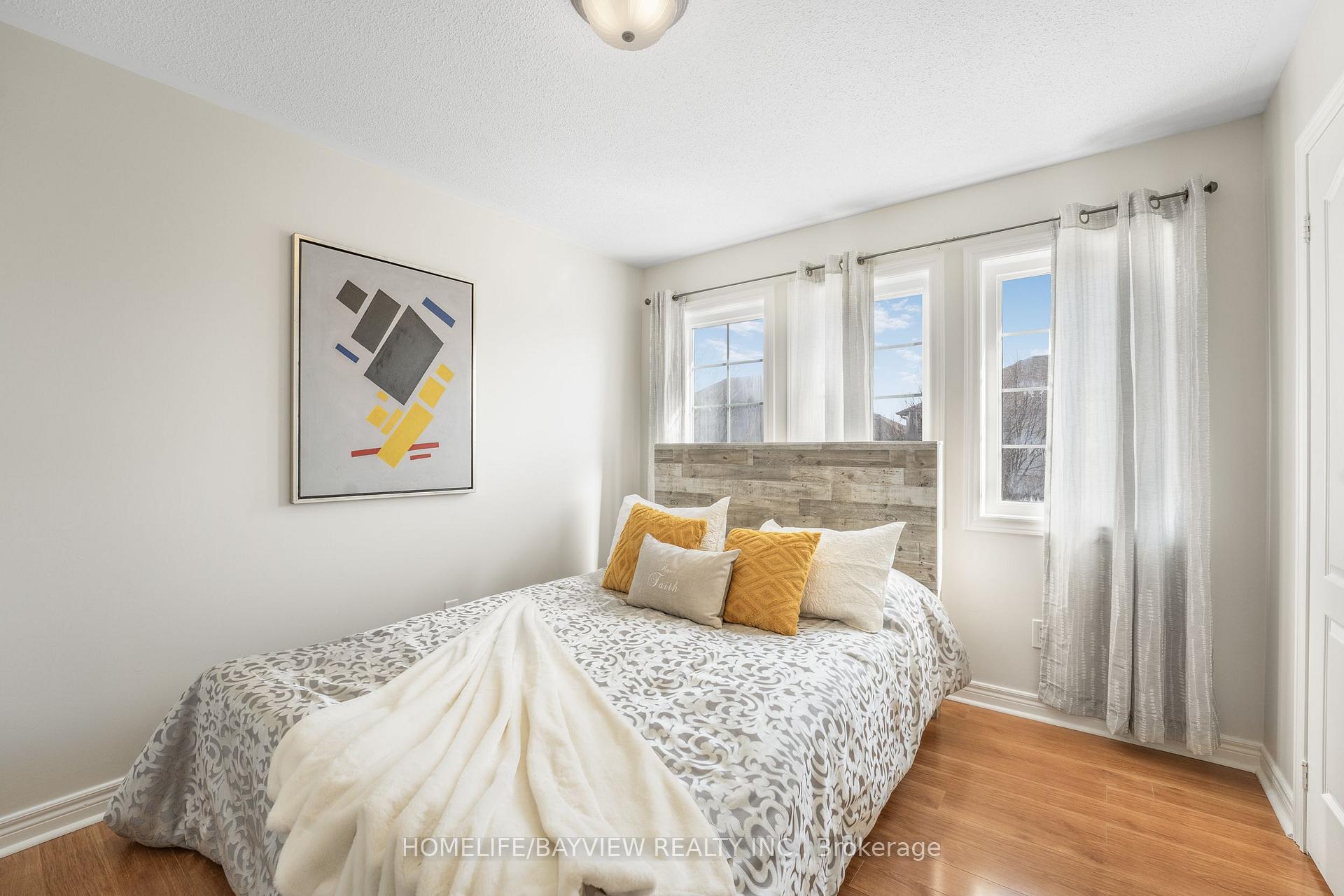 Photo 13 of 14 Montcalm Boulevard, Vaughan, Vellore Village — HOMEH