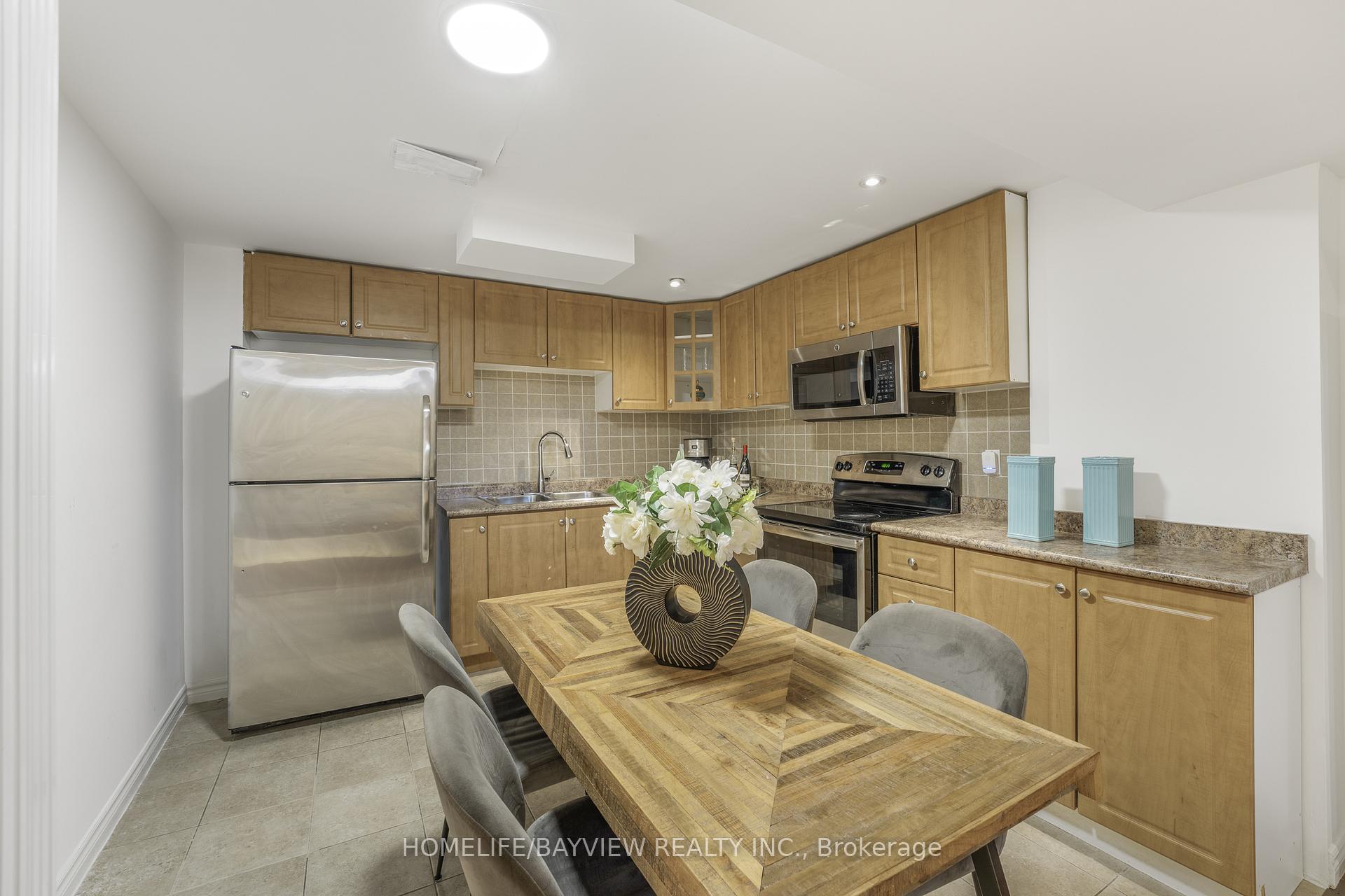 Photo 25 of 14 Montcalm Boulevard, Vaughan, Vellore Village — HOMEH